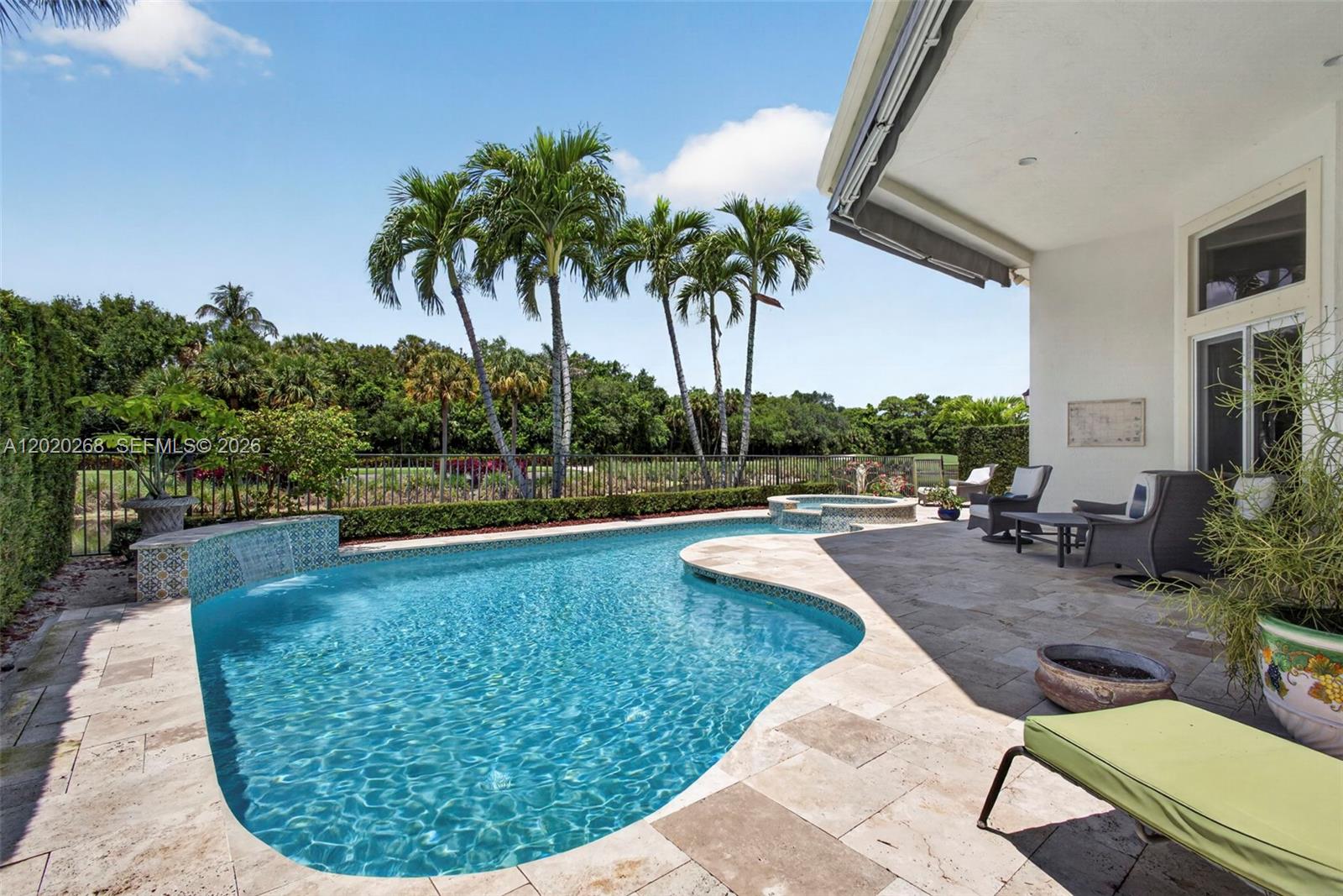111 Abondance Dr, Palm Beach Gardens FL 33410