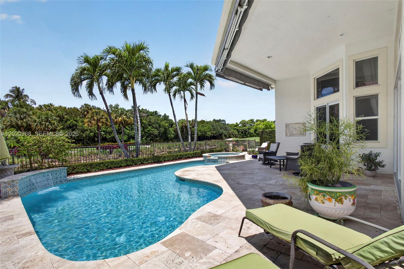 111 Abondance Dr, Palm Beach Gardens FL 33410