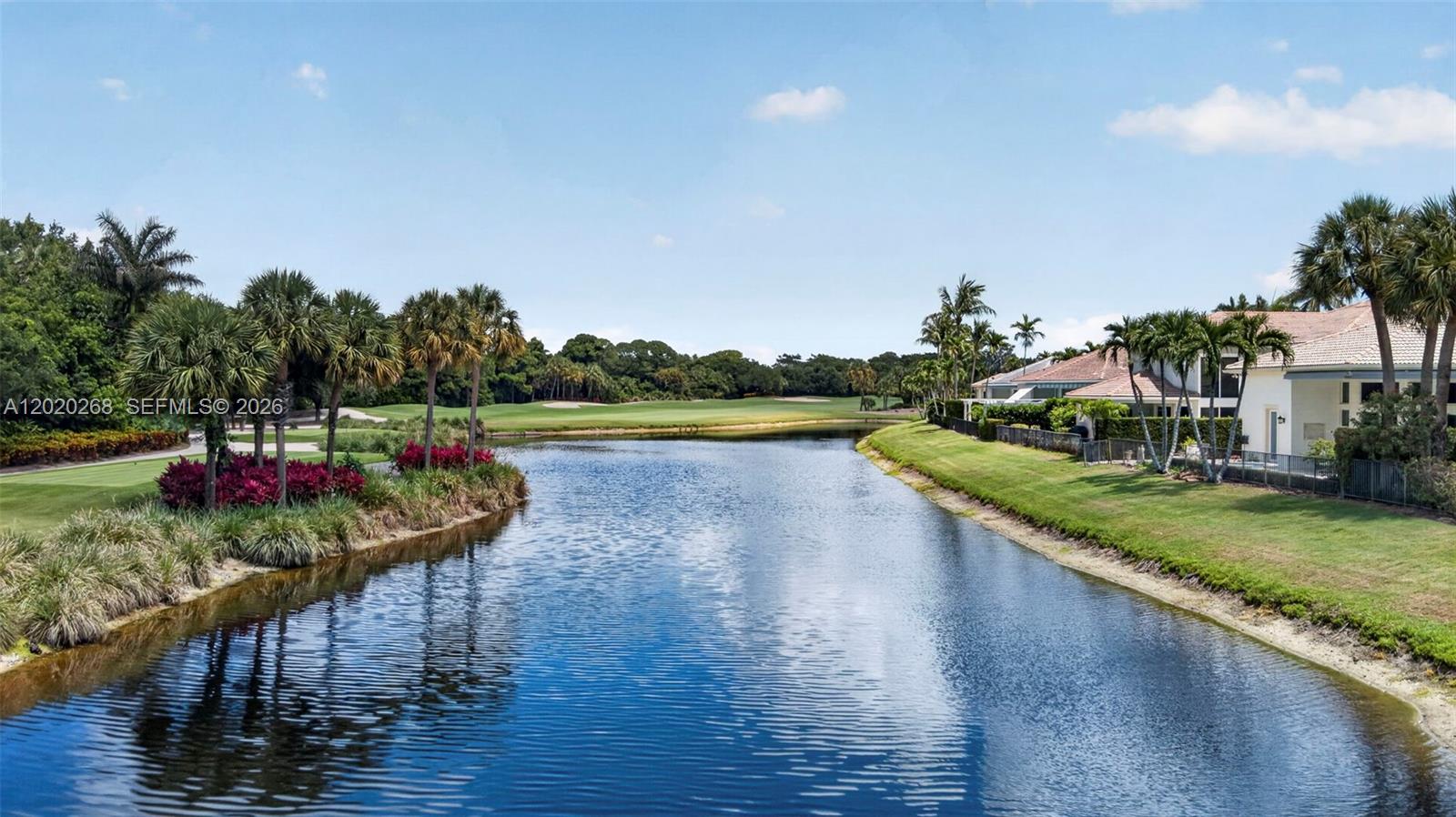 111 Abondance Dr, Palm Beach Gardens FL 33410
