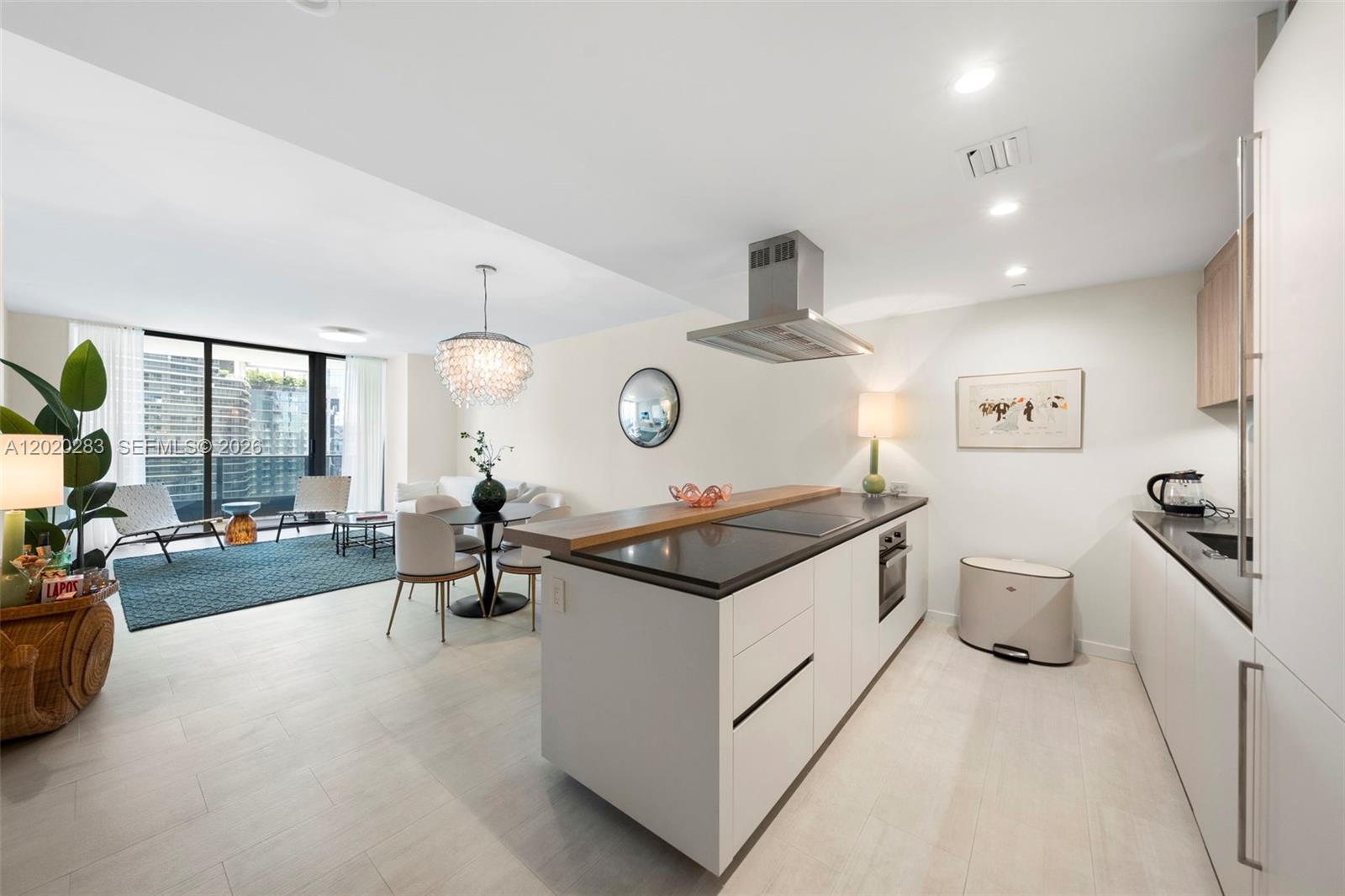 1000 Brickell Plz #4014, Miami FL 33131