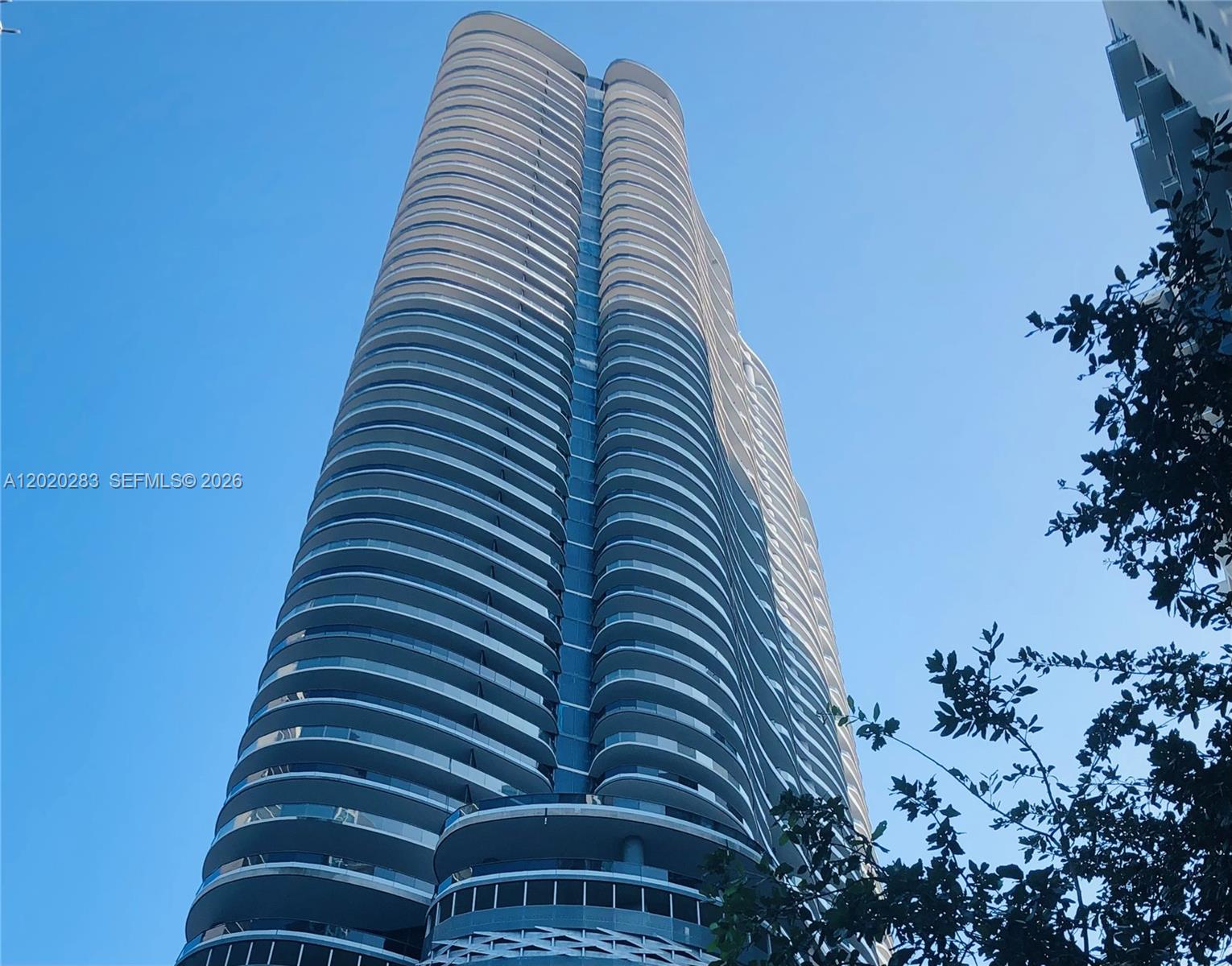 1000 Brickell Plz #4014, Miami FL 33131