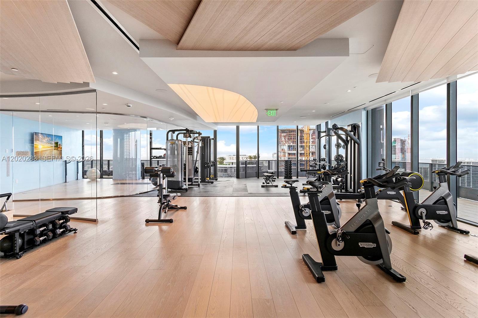 1000 Brickell Plz #4014, Miami FL 33131