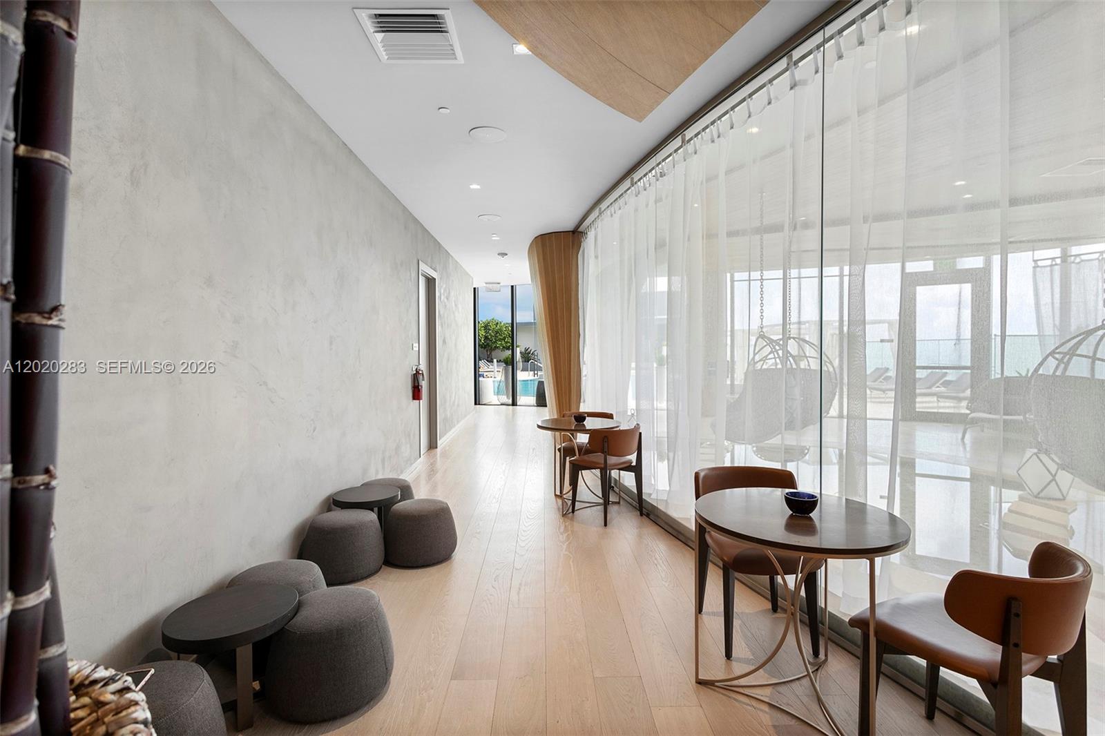 1000 Brickell Plz #4014, Miami FL 33131