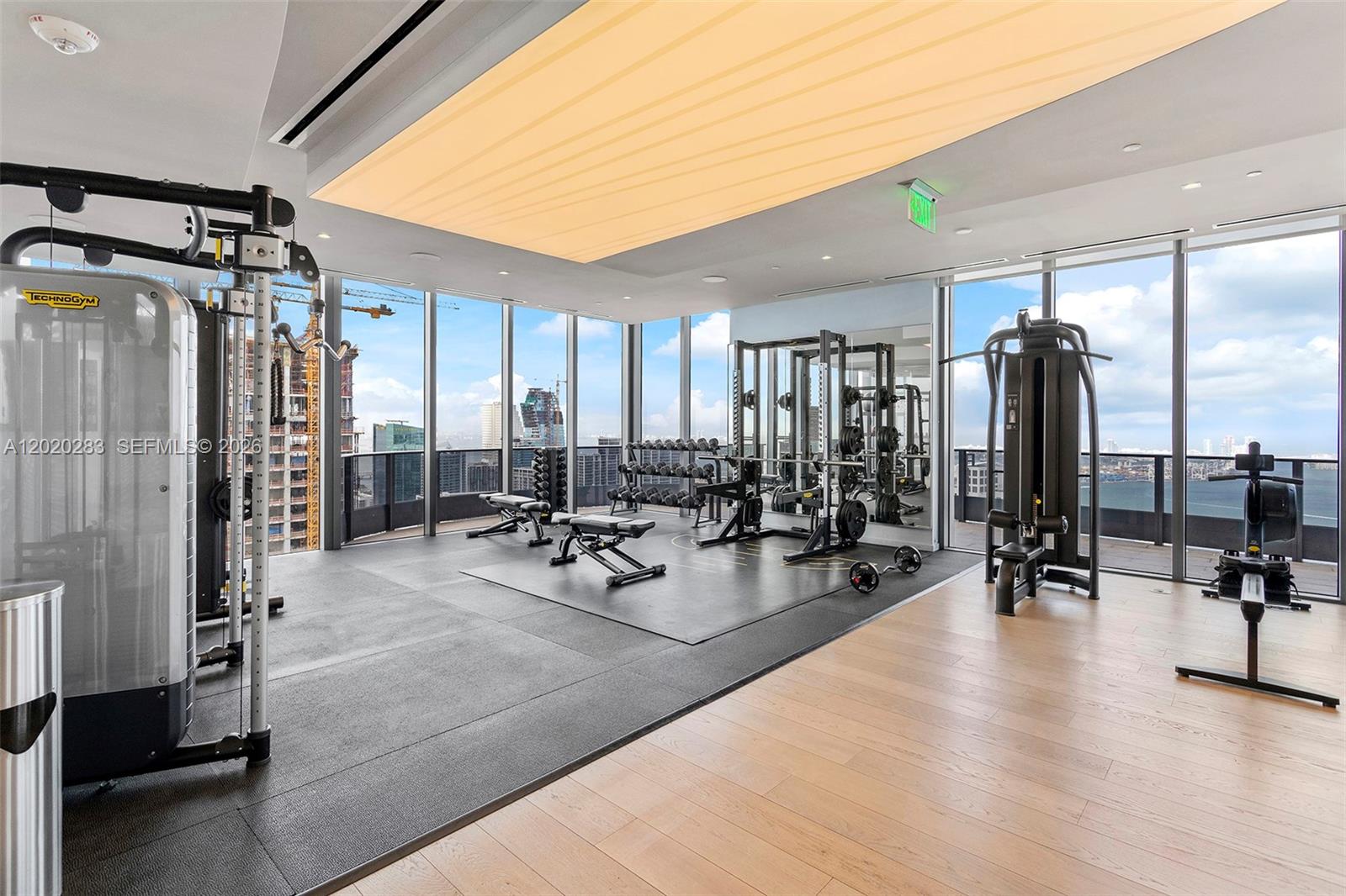 1000 Brickell Plz #4014, Miami FL 33131