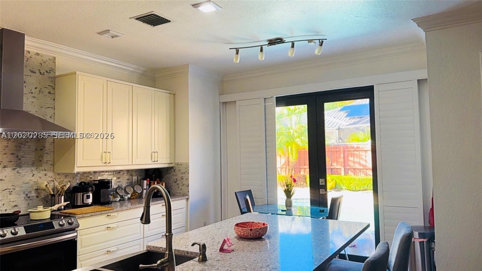 15413 SW 116th Ter, Miami FL 33196