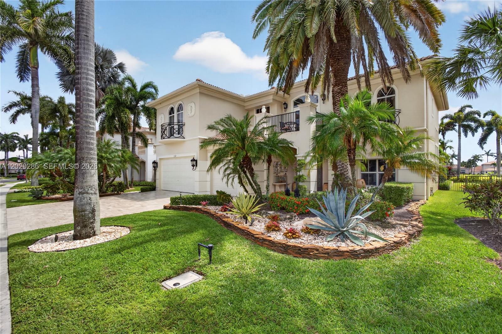 110 Abondance Dr, Palm Beach Gardens FL 33410