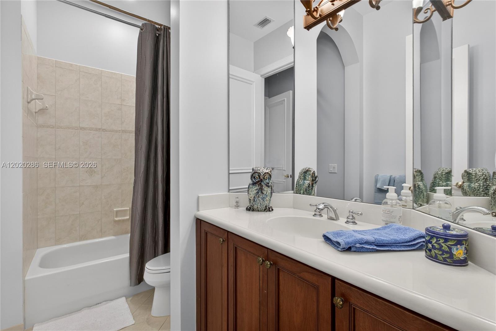 110 Abondance Dr, Palm Beach Gardens FL 33410
