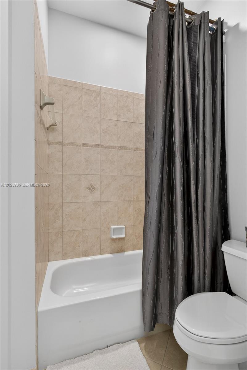 110 Abondance Dr, Palm Beach Gardens FL 33410