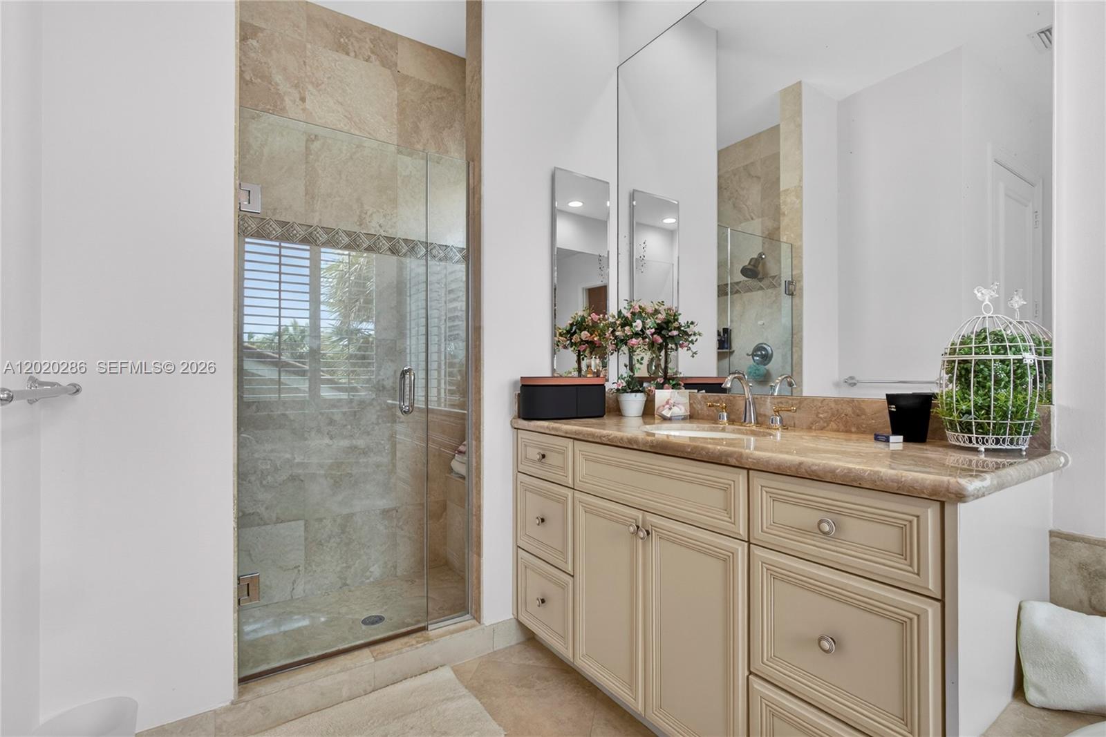 110 Abondance Dr, Palm Beach Gardens FL 33410