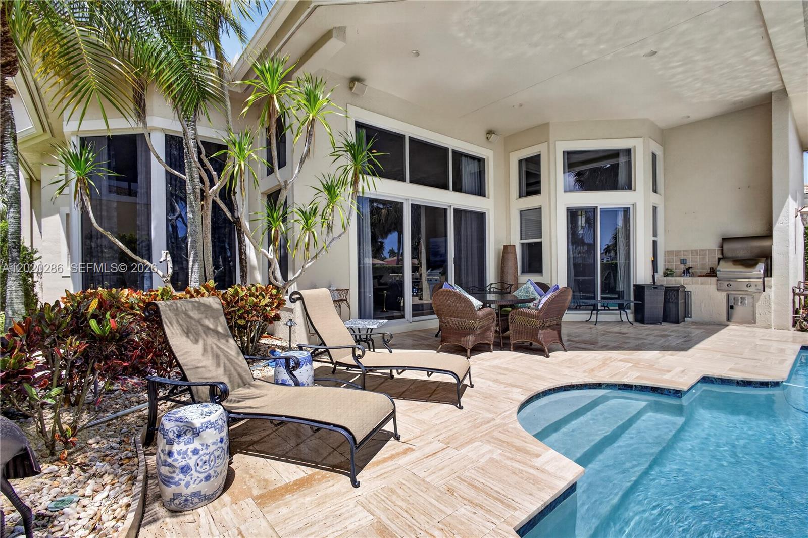 110 Abondance Dr, Palm Beach Gardens FL 33410