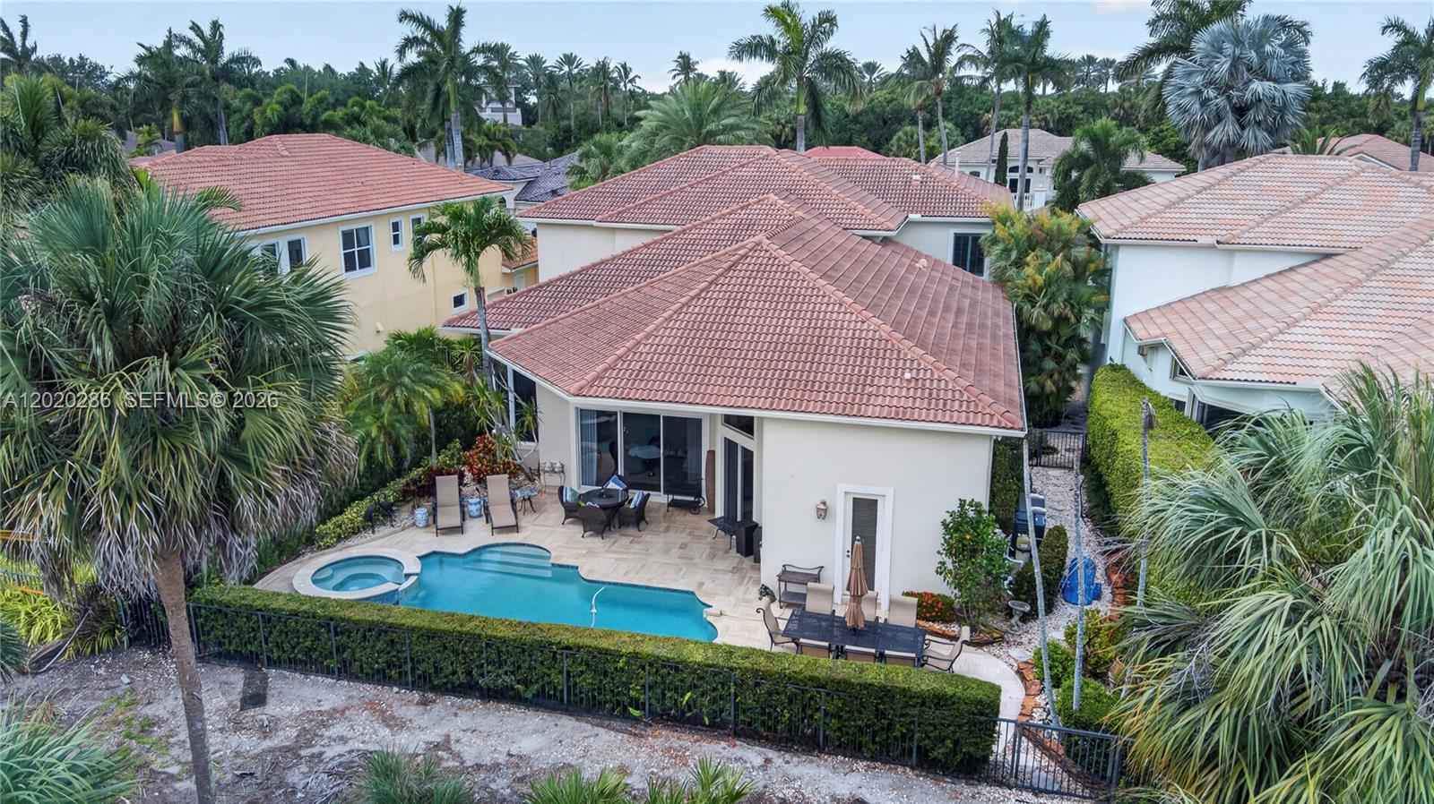 110 Abondance Dr, Palm Beach Gardens FL 33410