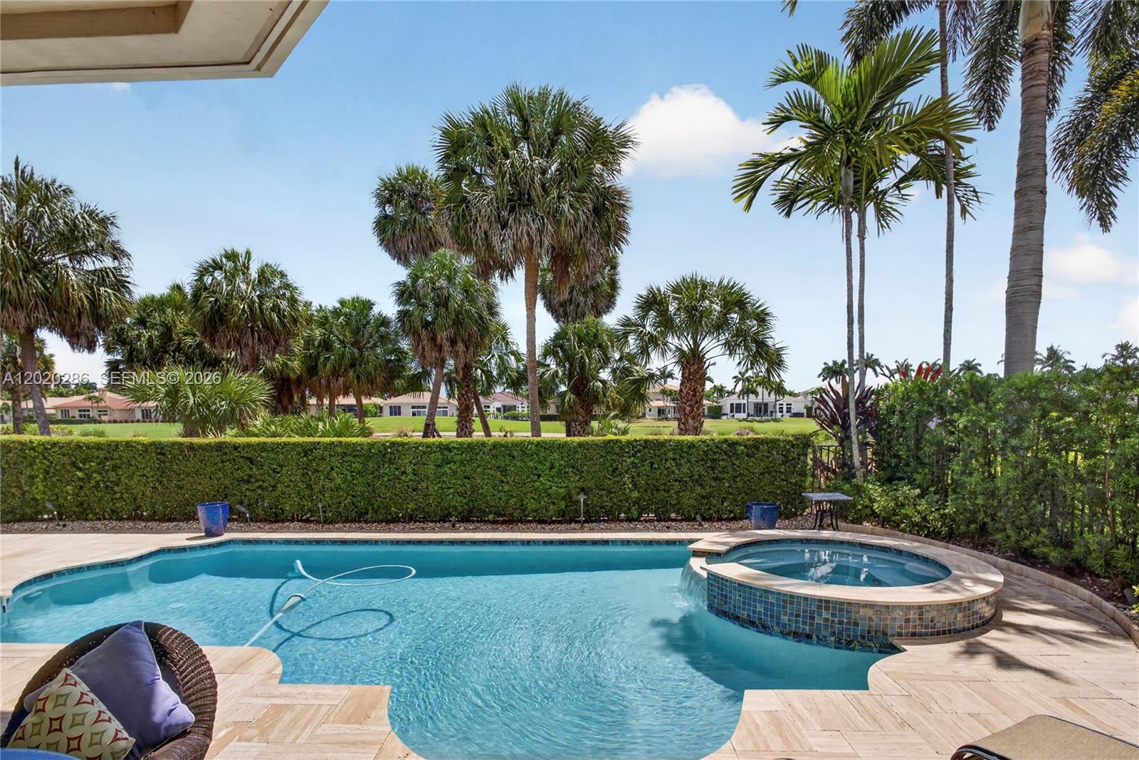 110 Abondance Dr, Palm Beach Gardens FL 33410