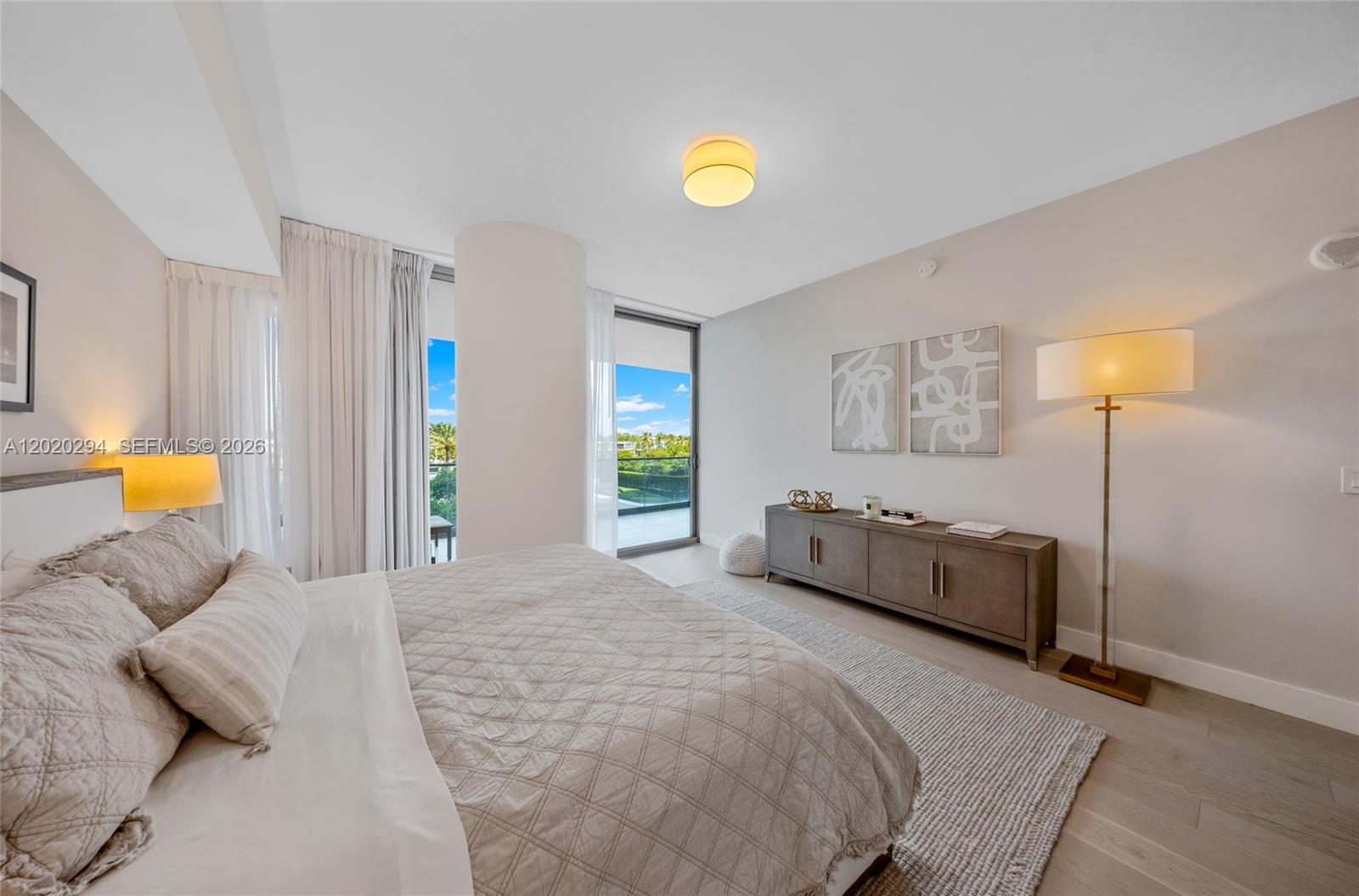 10201 Collins Ave #305, Bal Harbour FL 33154
