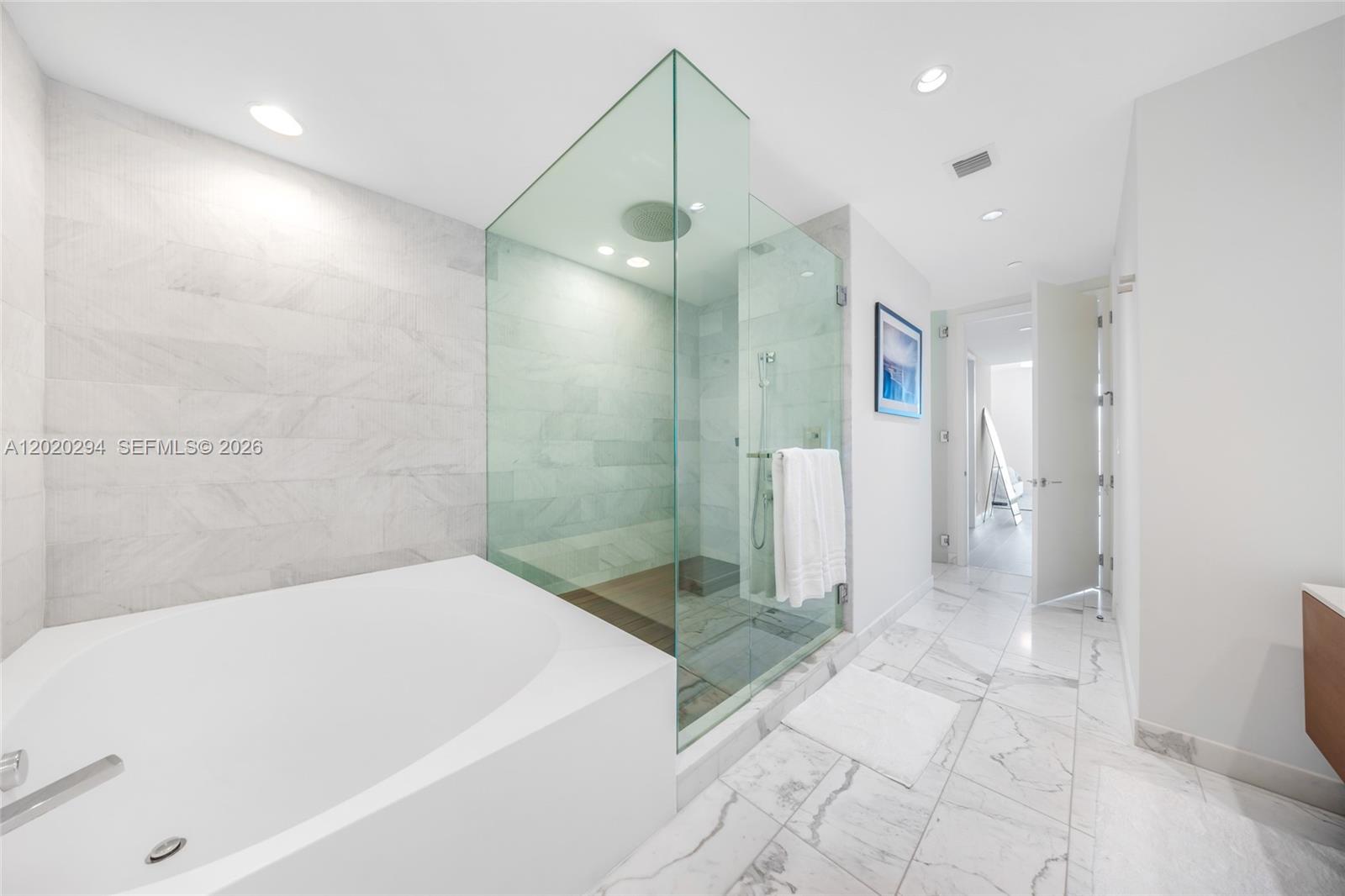 10201 Collins Ave #305, Bal Harbour FL 33154