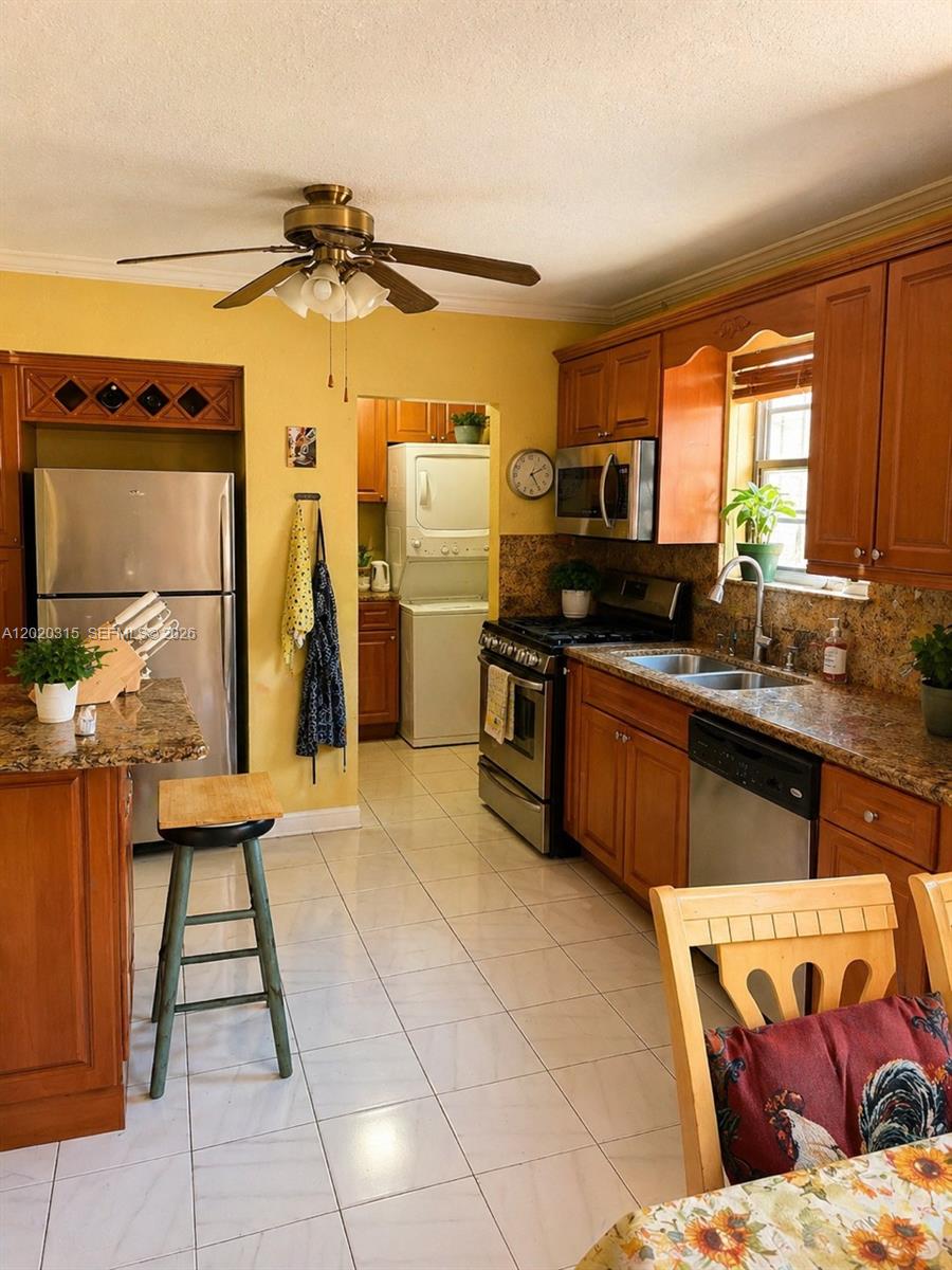 610 SW 66th Ave, Miami FL 33144