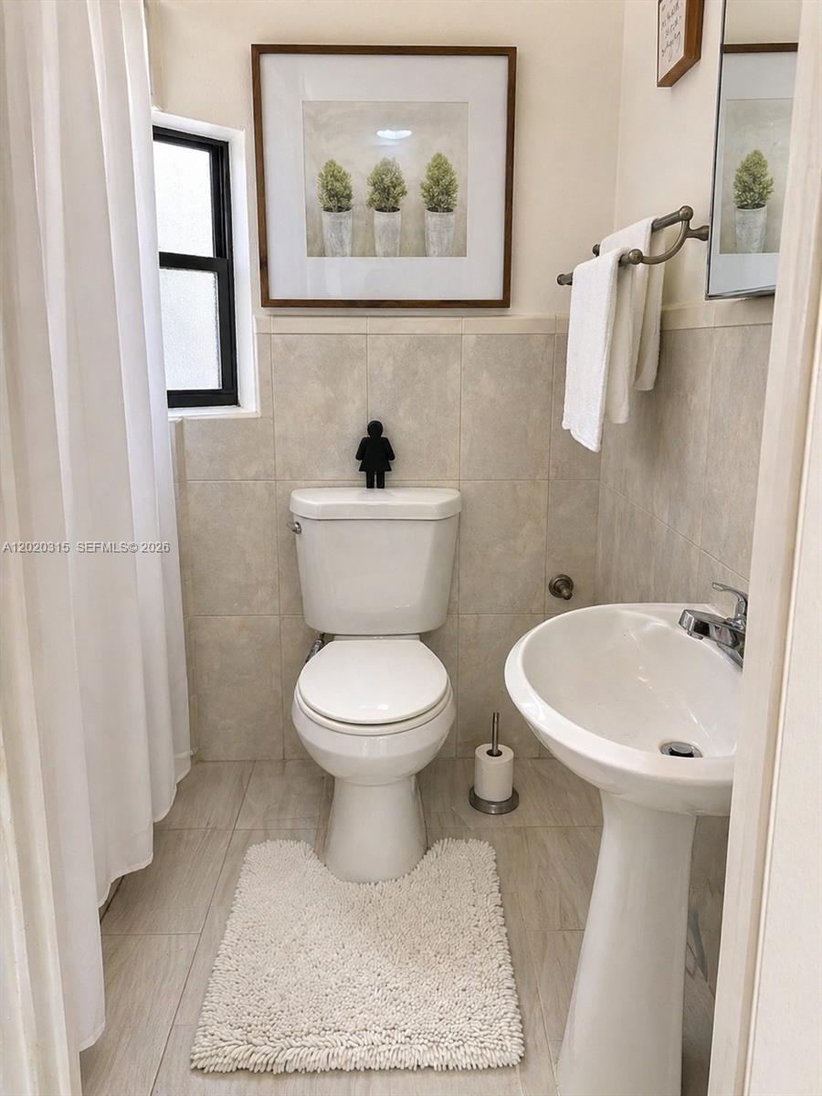 610 SW 66th Ave, Miami FL 33144