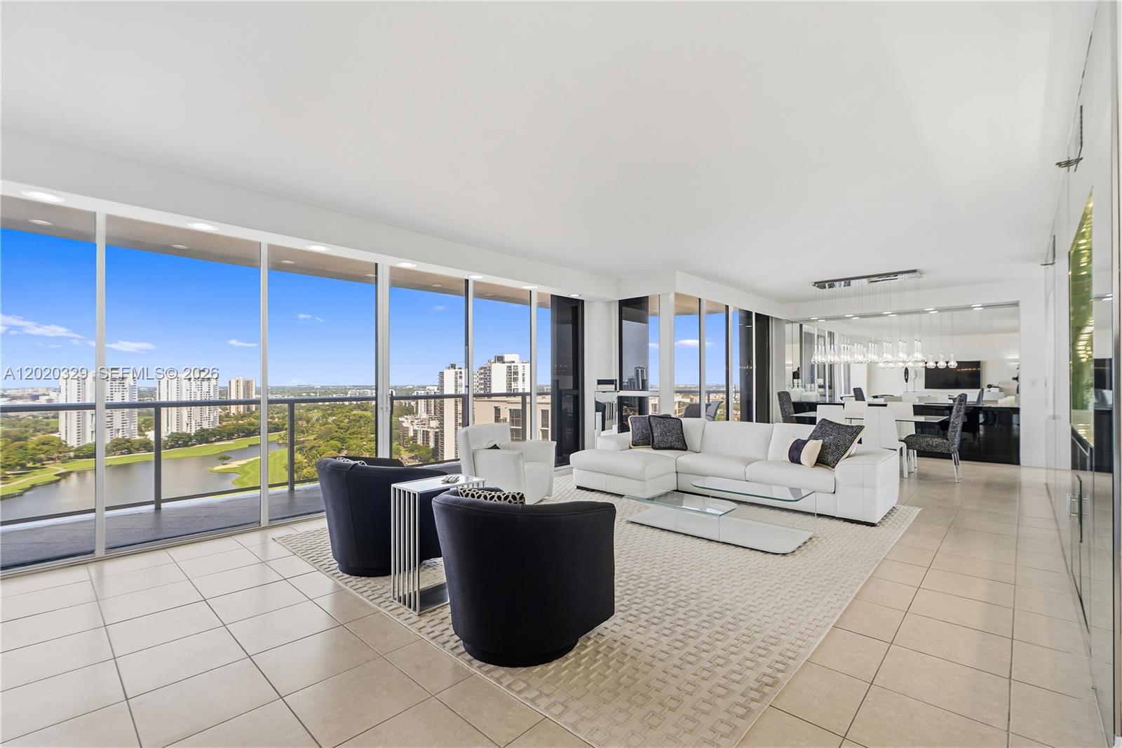 20281 E Country Club Dr #2101, Aventura FL 33180