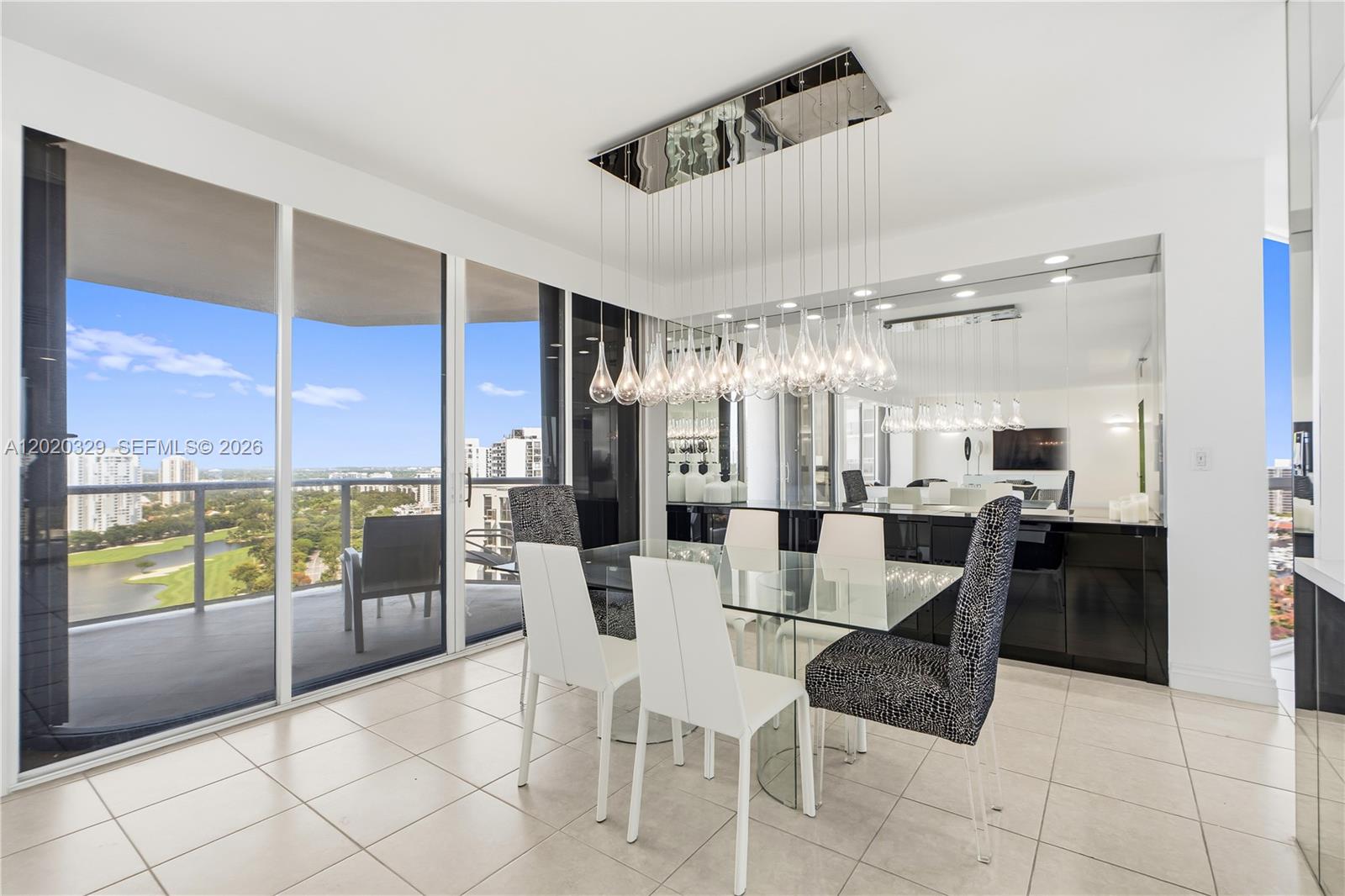 20281 E Country Club Dr #2101, Aventura FL 33180