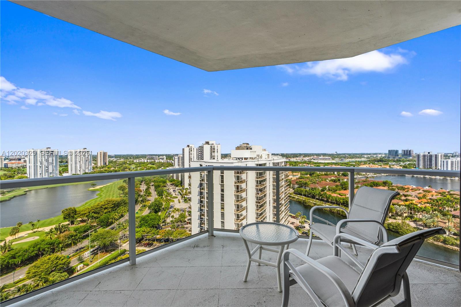 20281 E Country Club Dr #2101, Aventura FL 33180