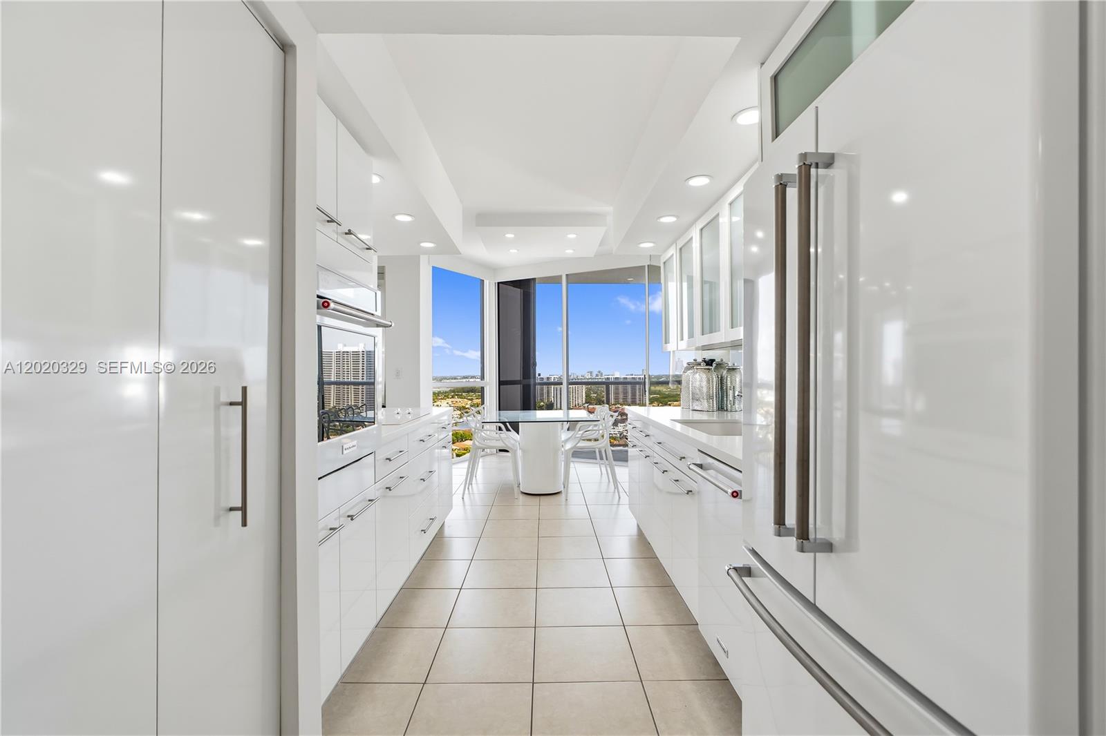 20281 E Country Club Dr #2101, Aventura FL 33180
