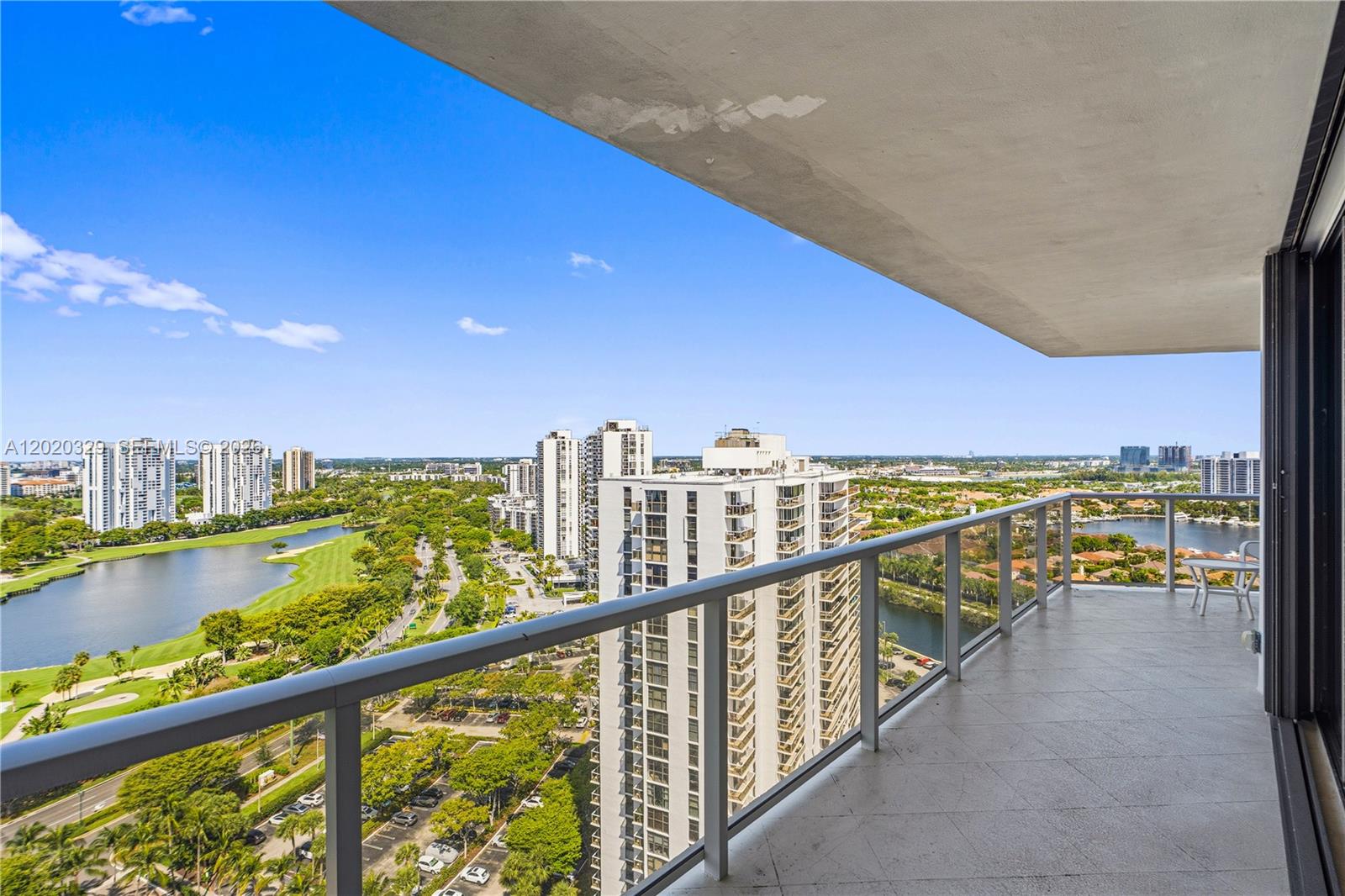 20281 E Country Club Dr #2101, Aventura FL 33180
