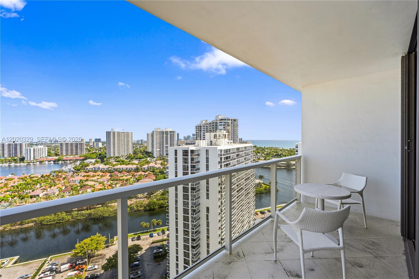 20281 E Country Club Dr #2101, Aventura FL 33180
