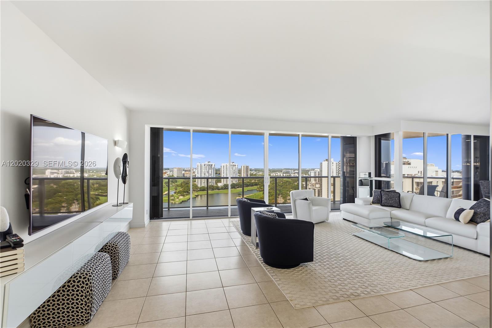20281 E Country Club Dr #2101, Aventura FL 33180