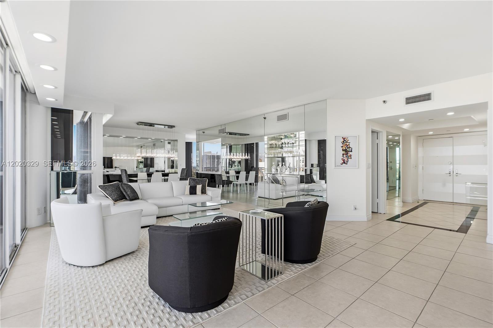 20281 E Country Club Dr #2101, Aventura FL 33180