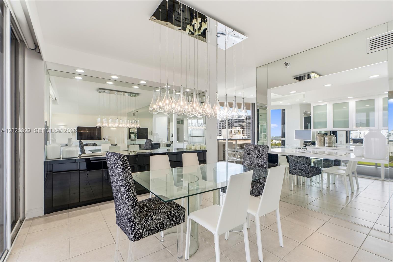 20281 E Country Club Dr #2101, Aventura FL 33180
