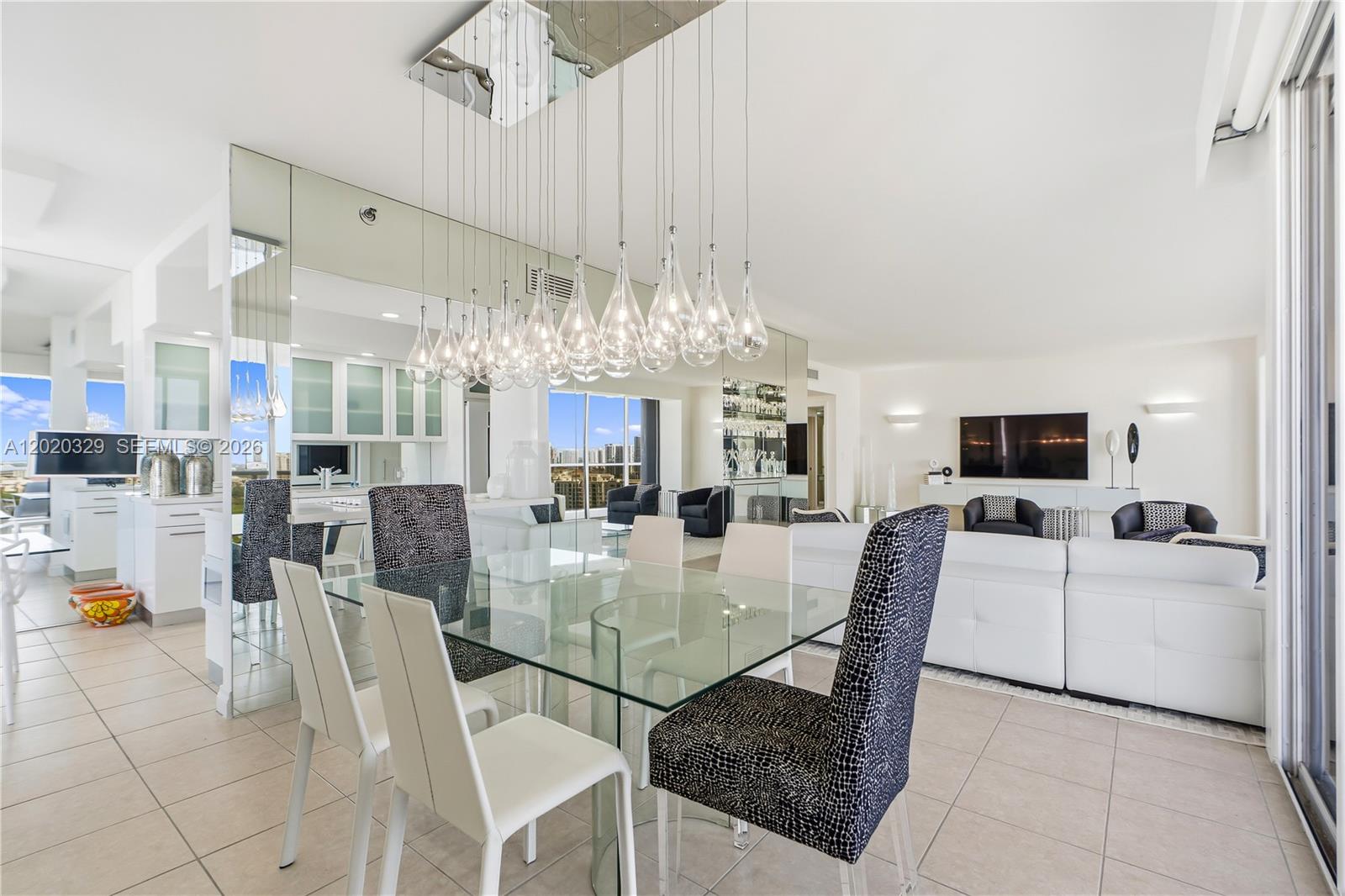 20281 E Country Club Dr #2101, Aventura FL 33180