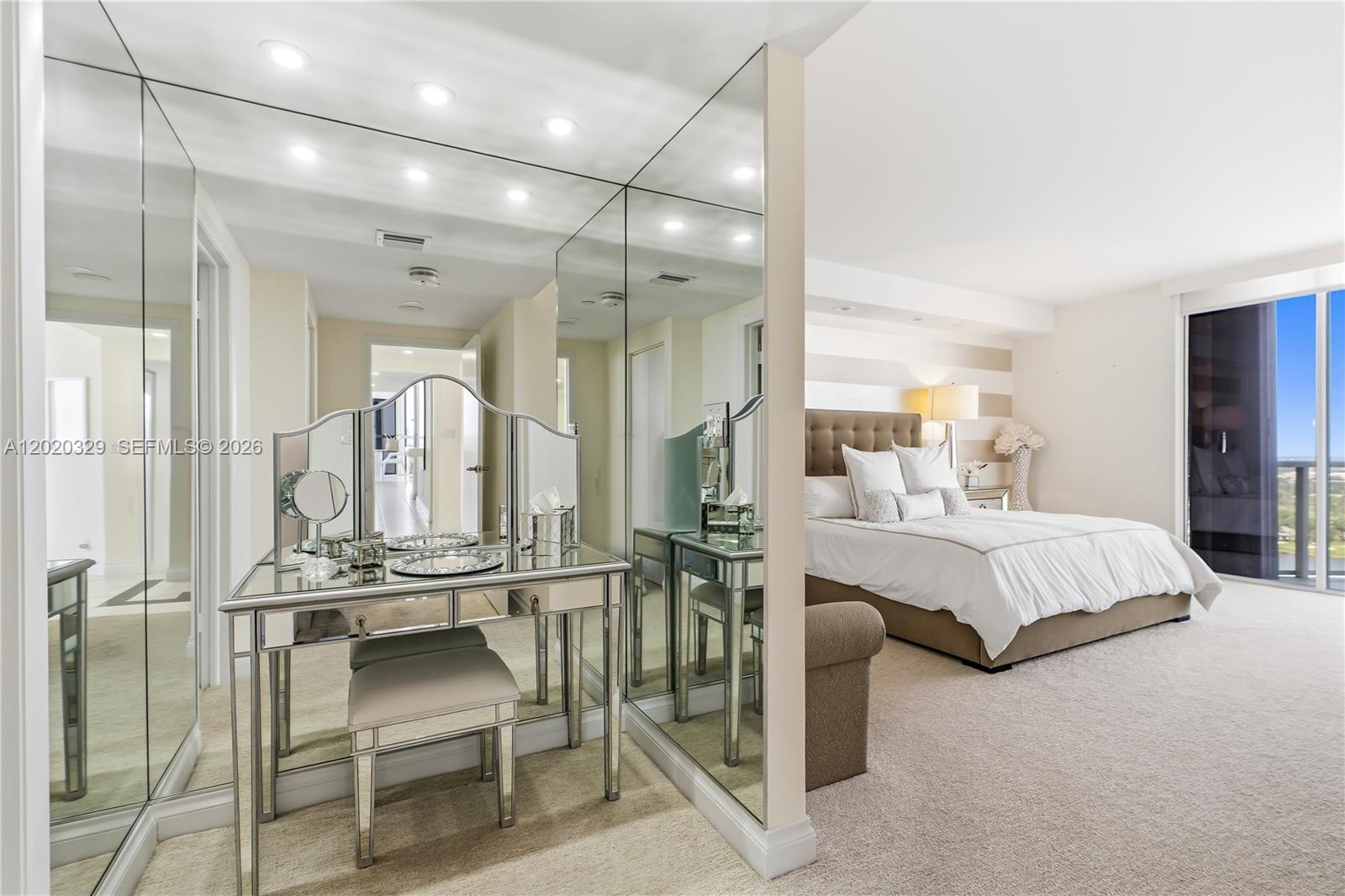 20281 E Country Club Dr #2101, Aventura FL 33180