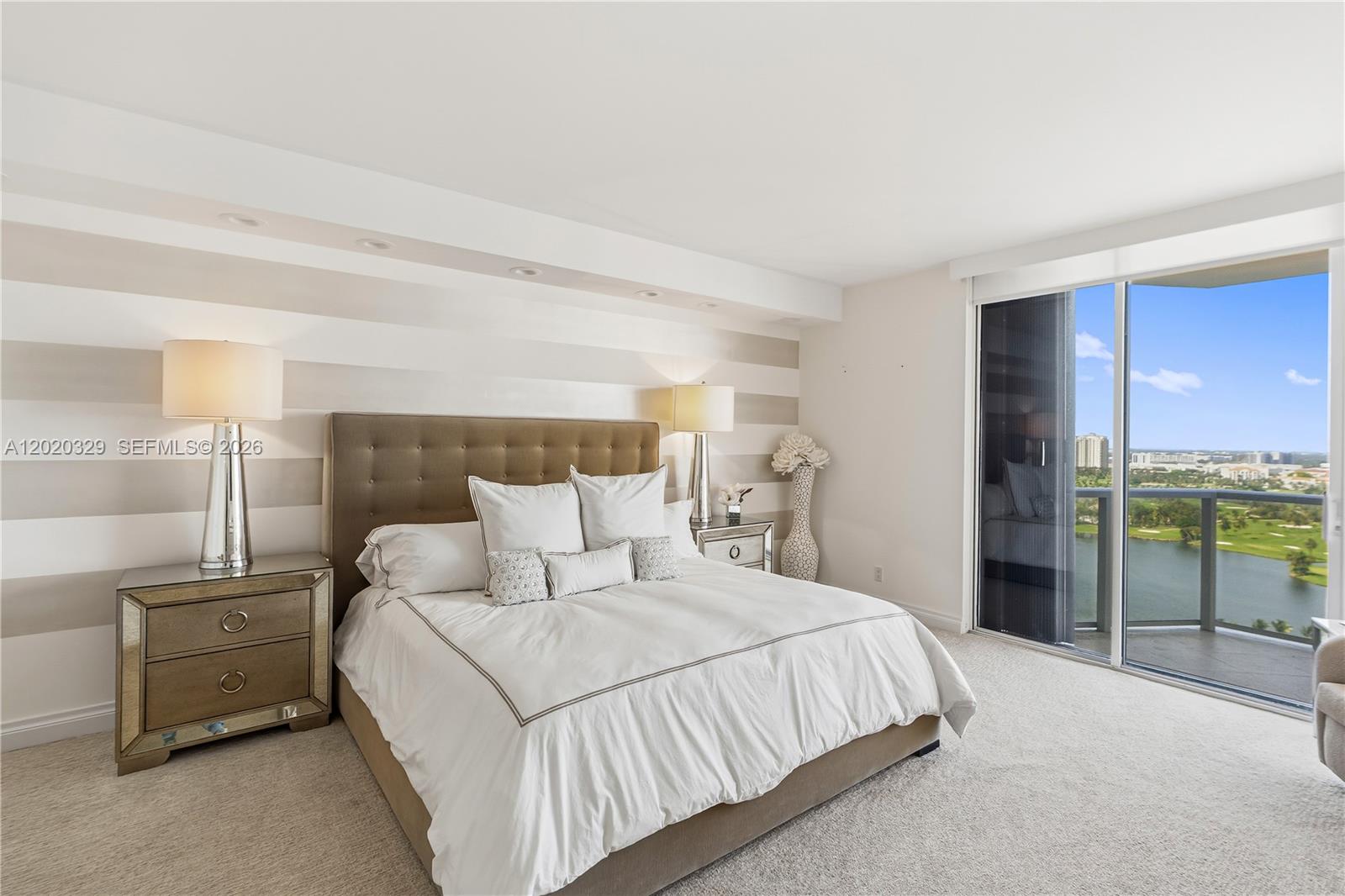 20281 E Country Club Dr #2101, Aventura FL 33180
