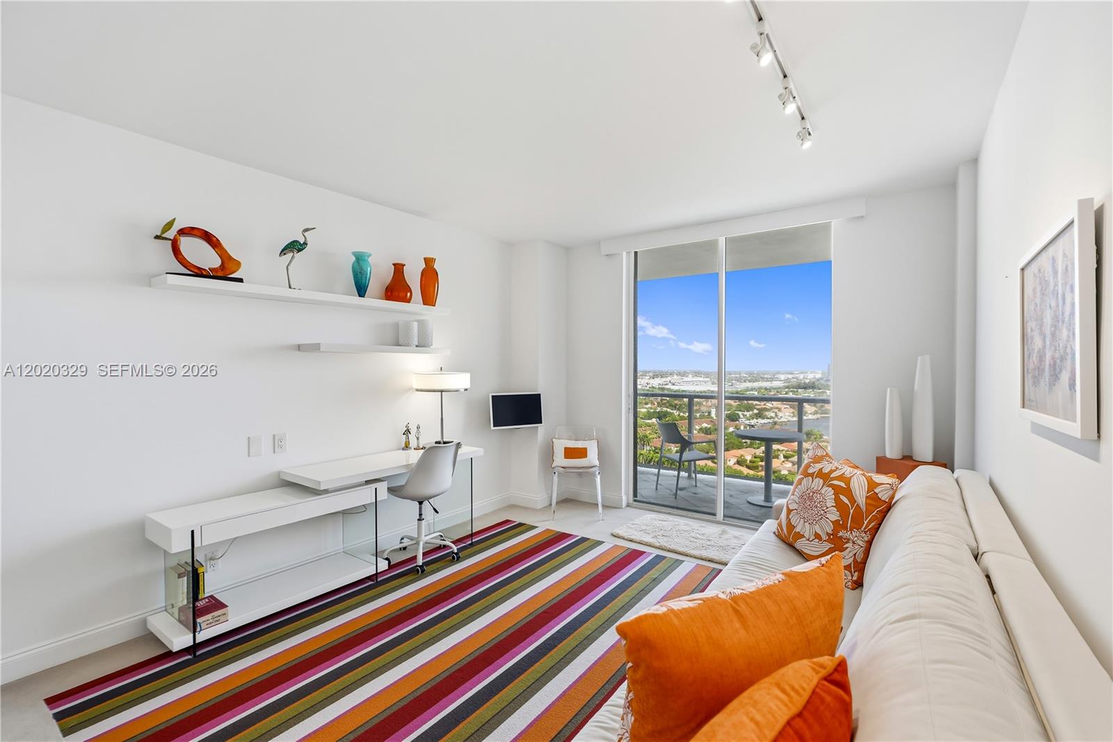 20281 E Country Club Dr #2101, Aventura FL 33180