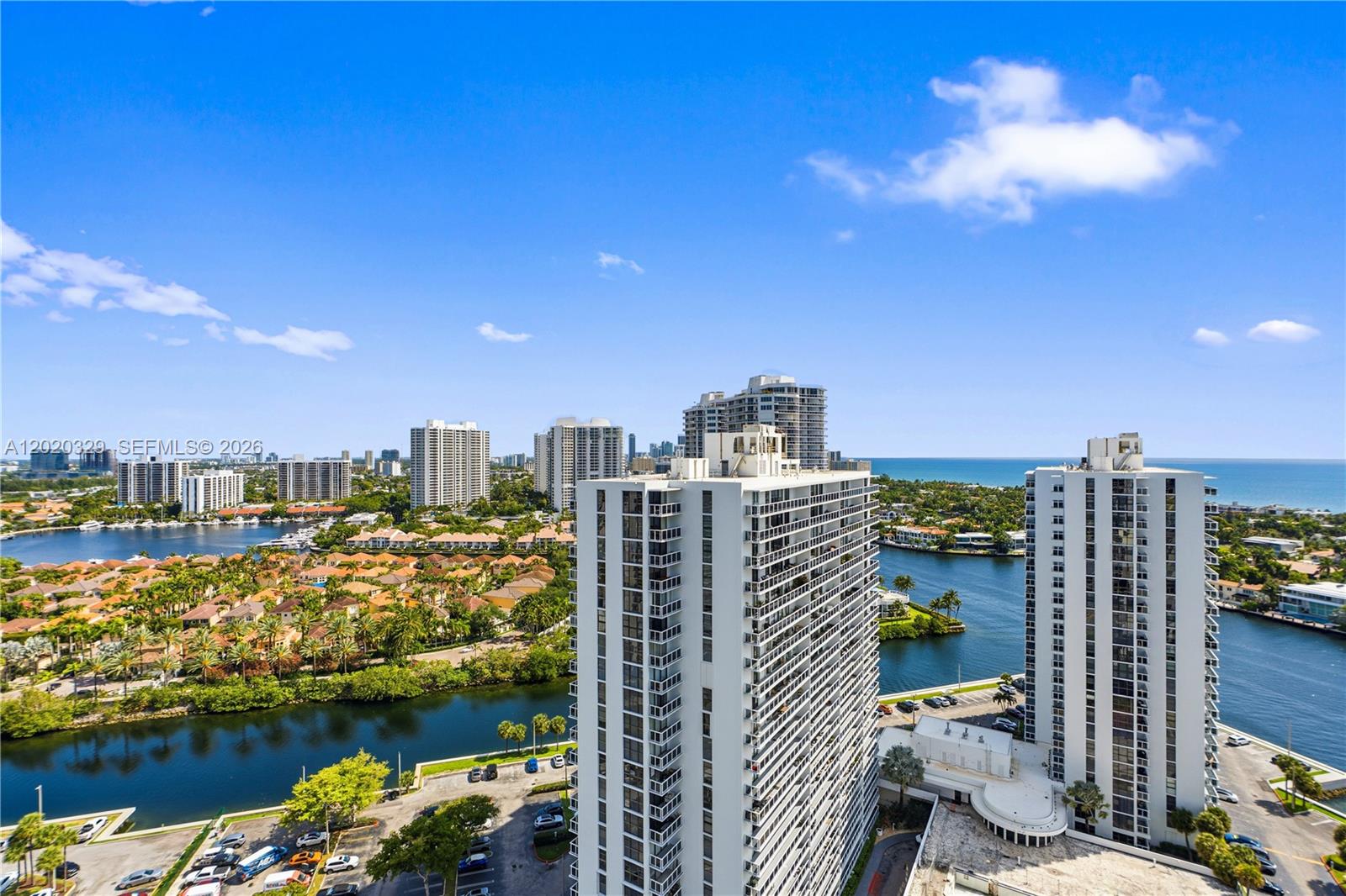 20281 E Country Club Dr #2101, Aventura FL 33180