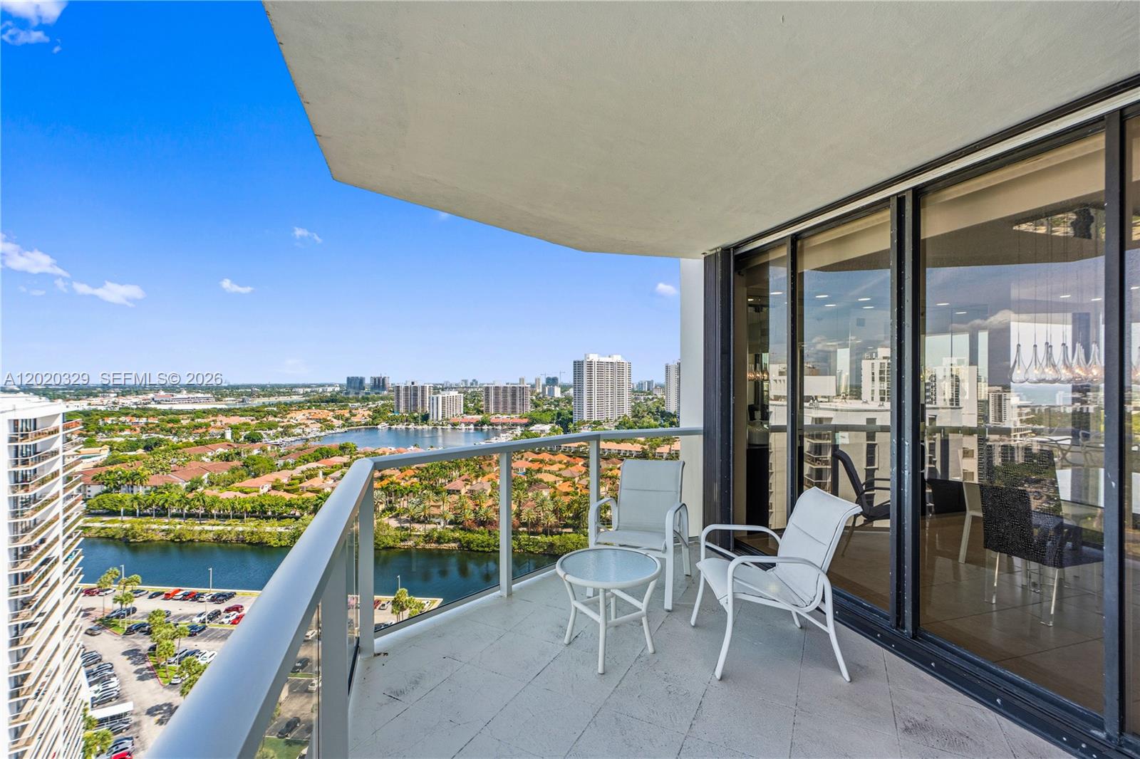 20281 E Country Club Dr #2101, Aventura FL 33180