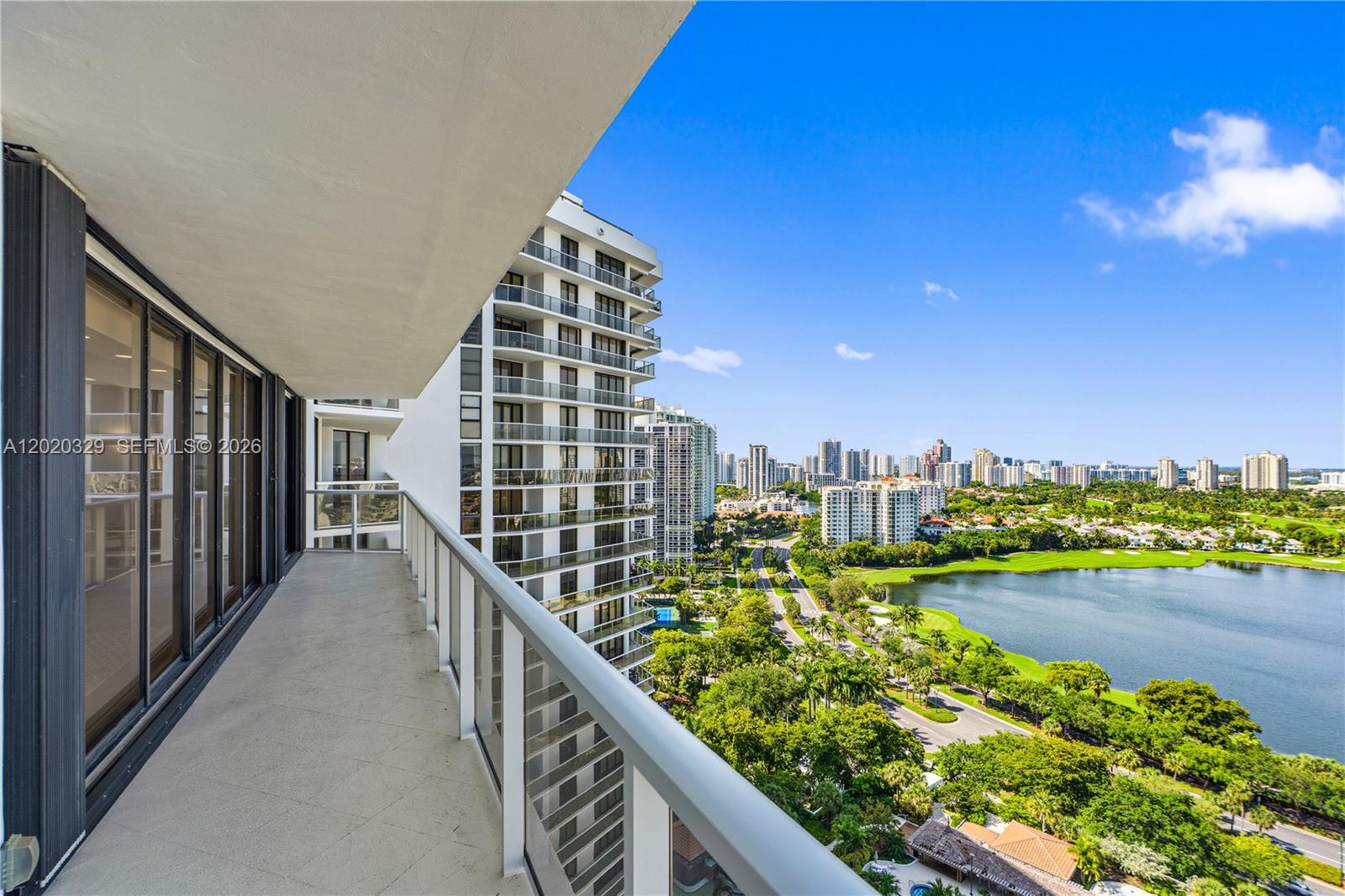 20281 E Country Club Dr #2101, Aventura FL 33180