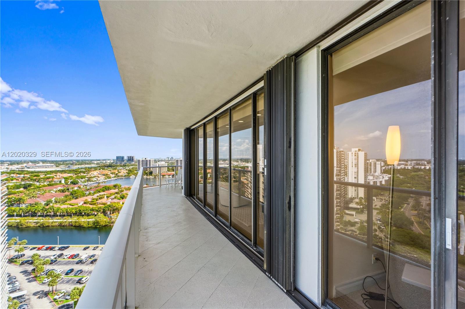 20281 E Country Club Dr #2101, Aventura FL 33180