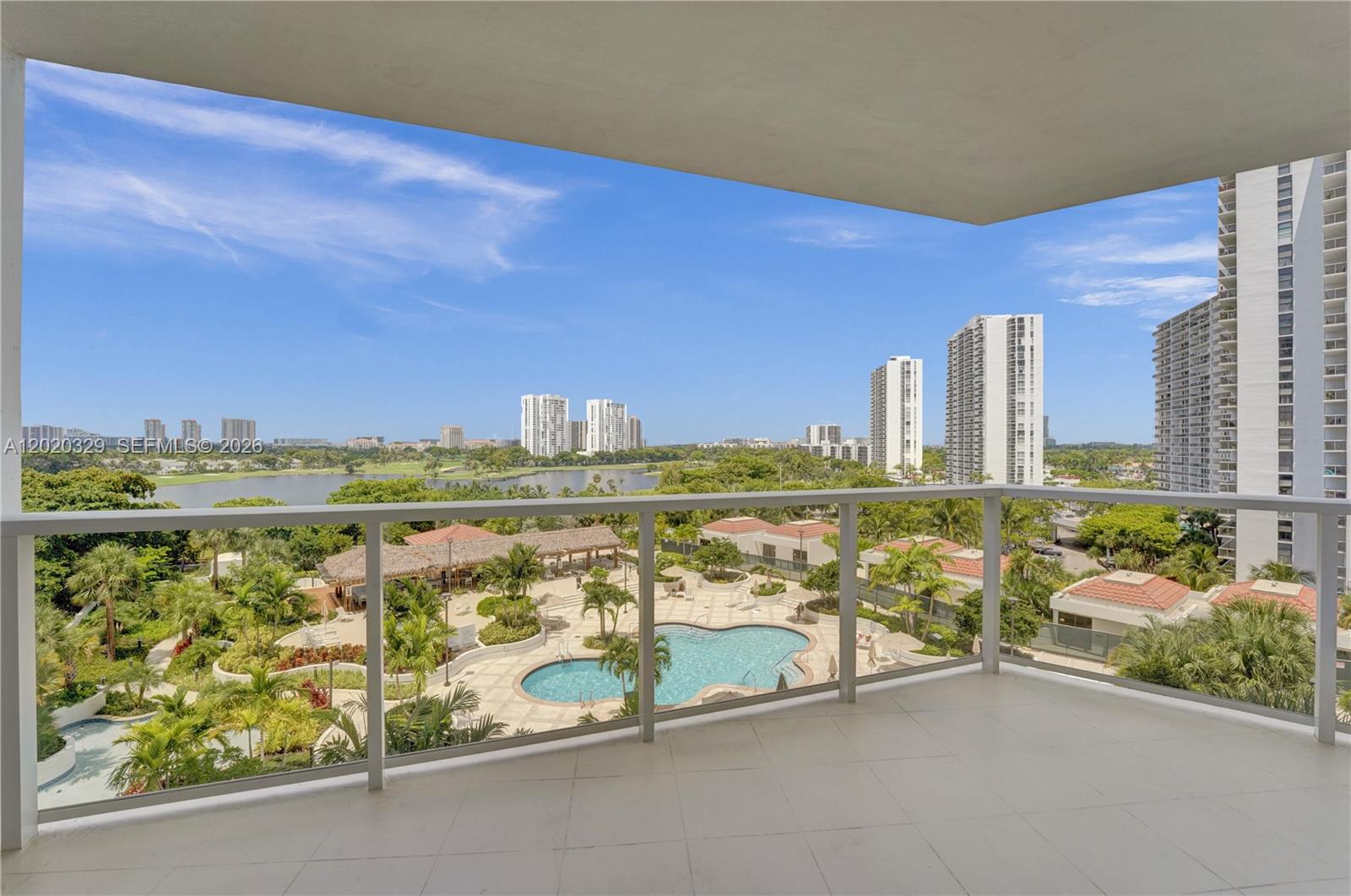20281 E Country Club Dr #2101, Aventura FL 33180