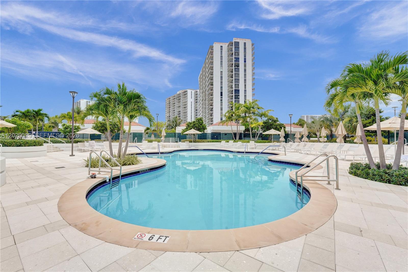 20281 E Country Club Dr #2101, Aventura FL 33180