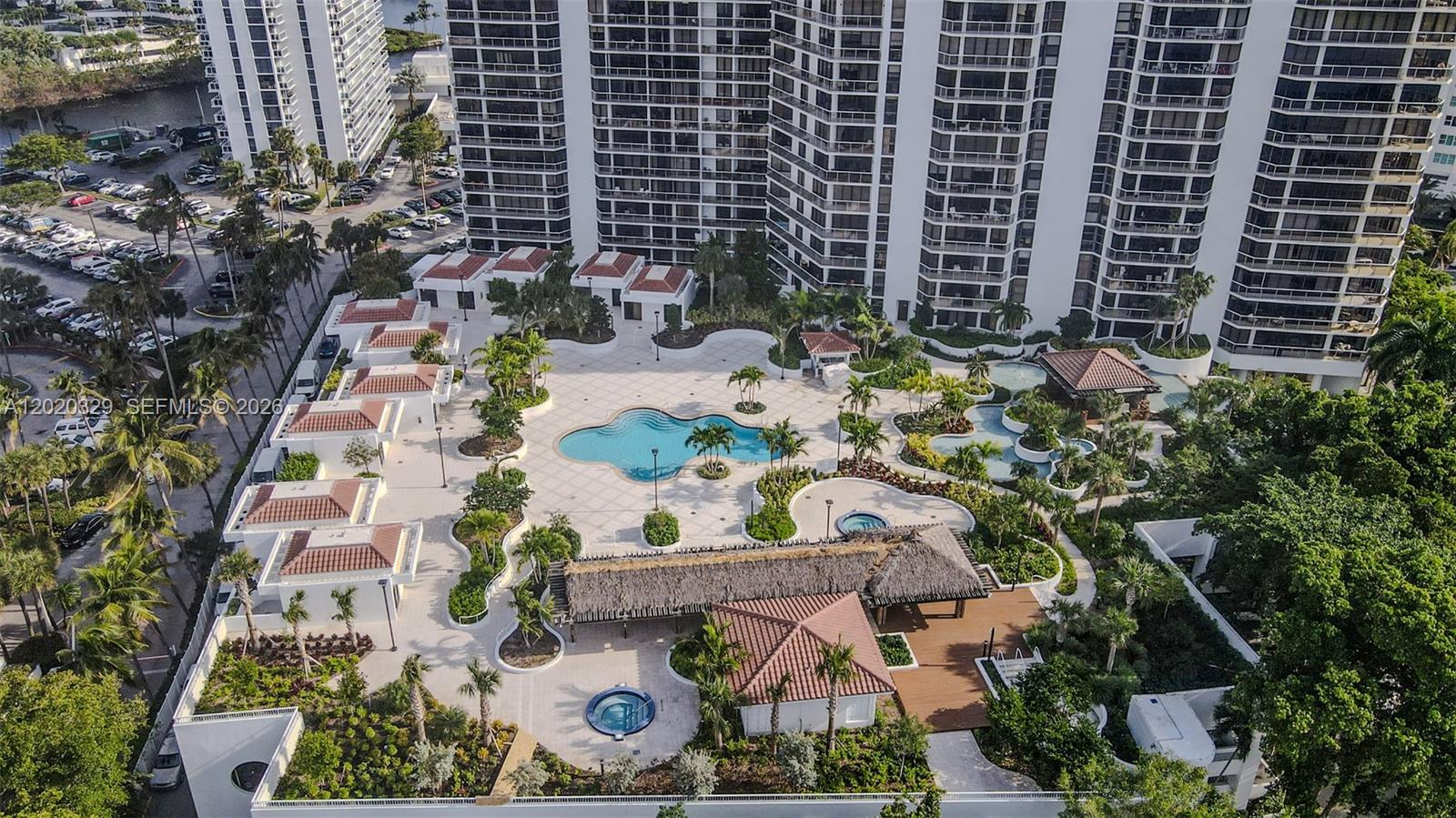 20281 E Country Club Dr #2101, Aventura FL 33180