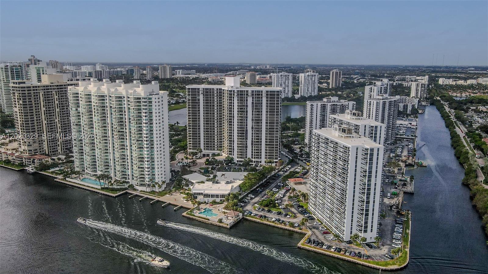 20281 E Country Club Dr #2101, Aventura FL 33180
