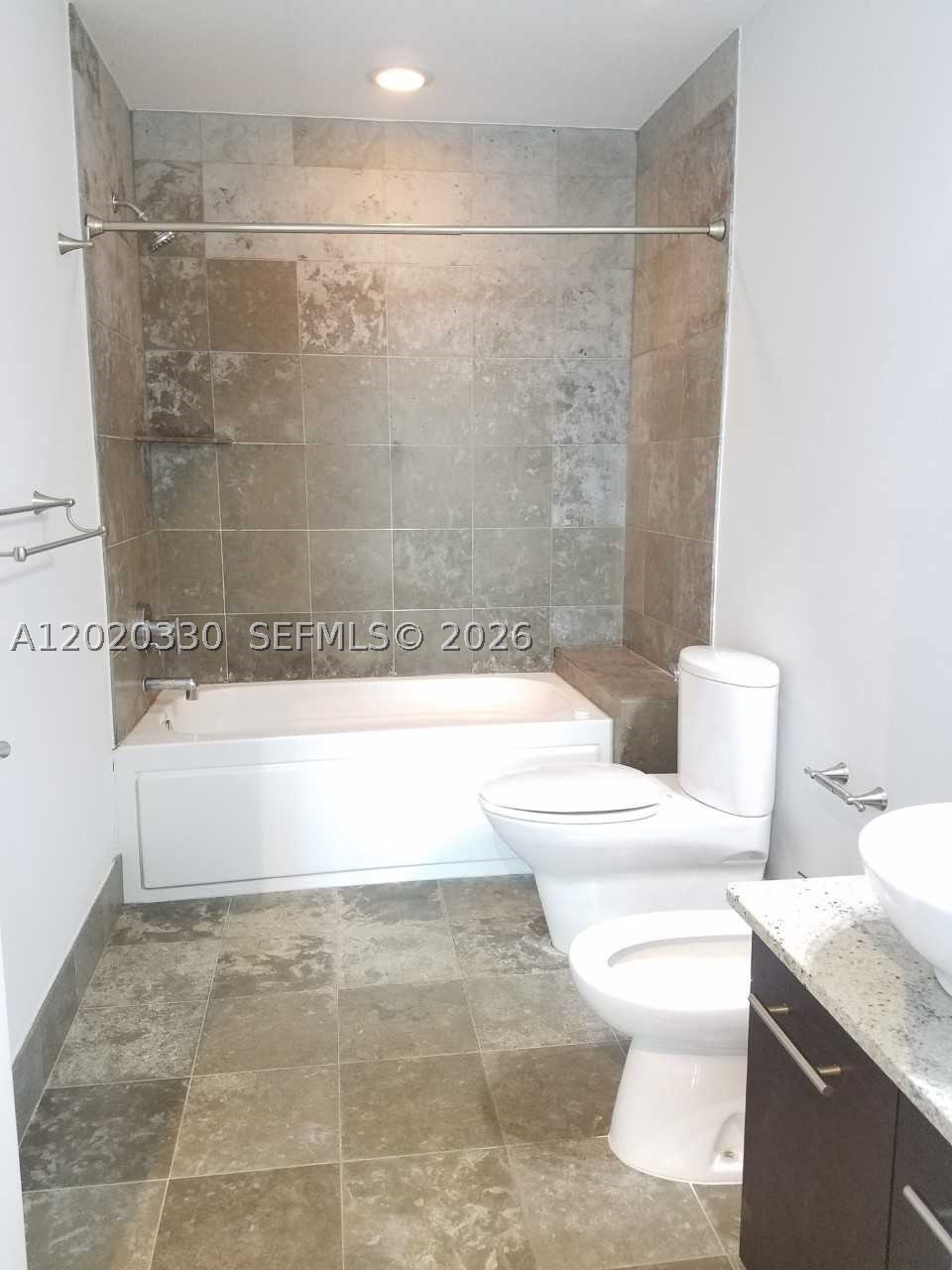 3029 NE 188th St #323, Aventura FL 33180
