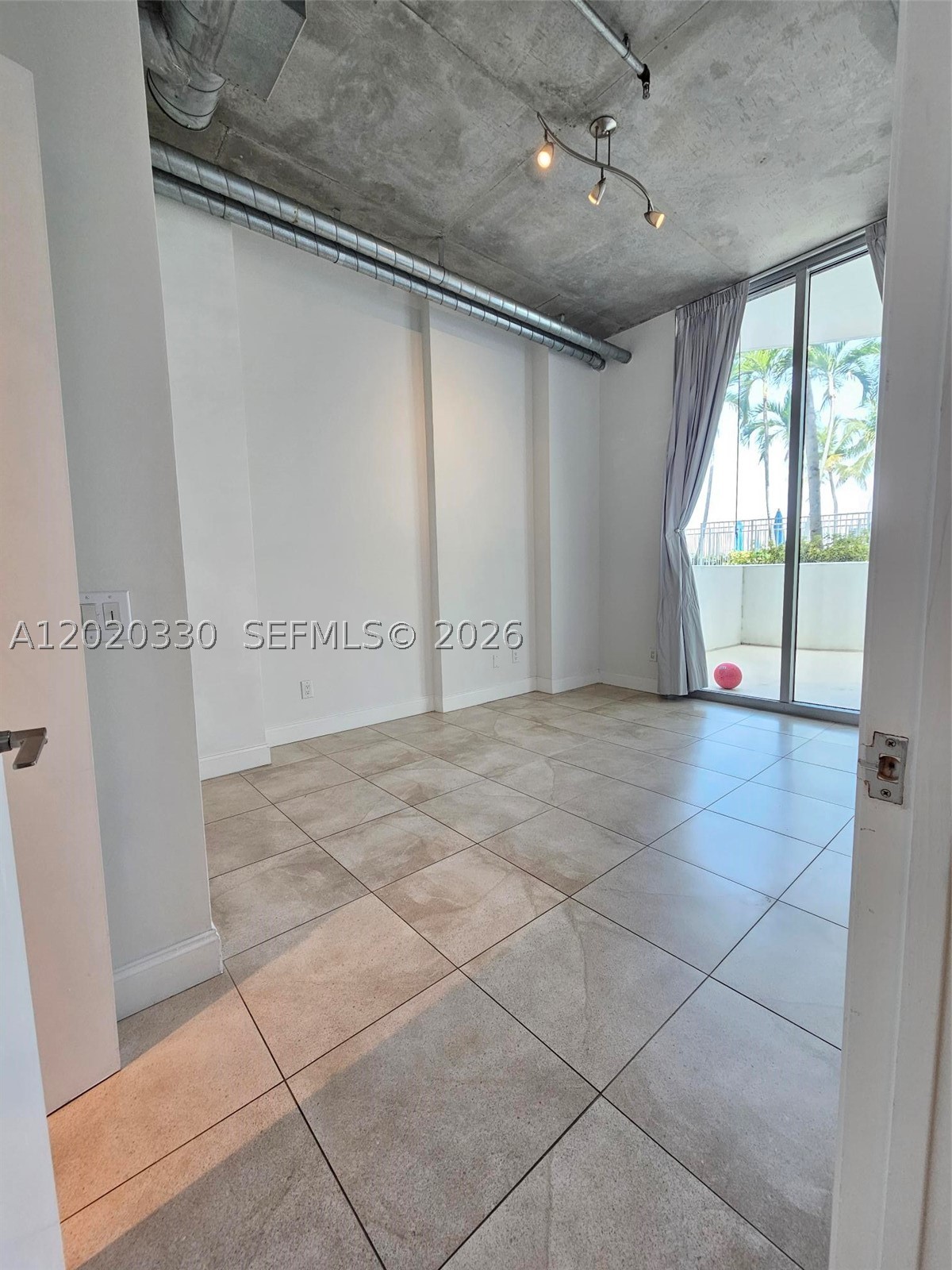 3029 NE 188th St #323, Aventura FL 33180