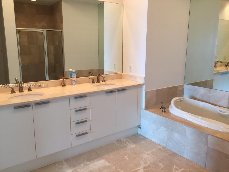 14951 Royal Oaks Ln #2606, North Miami FL 33181