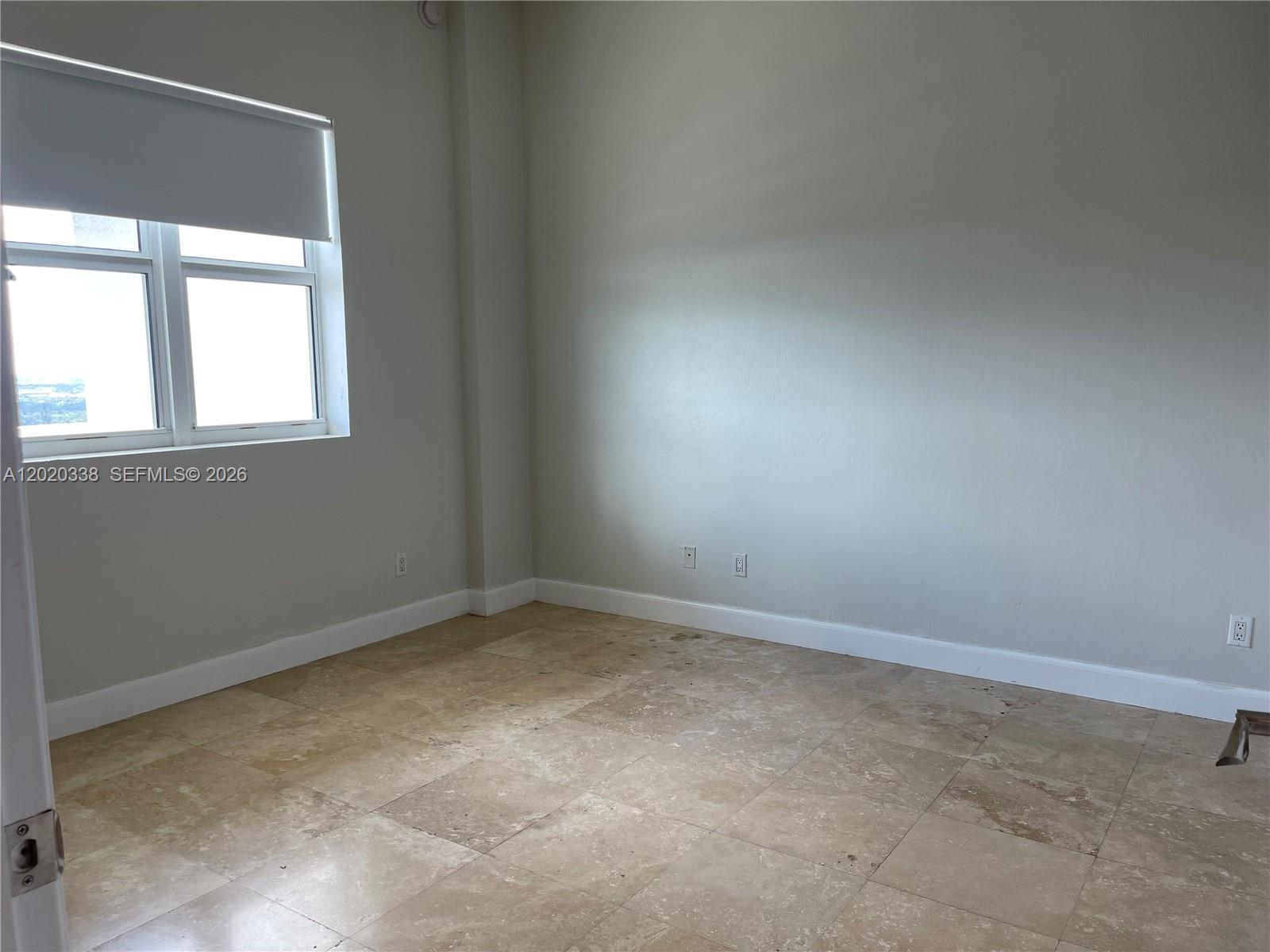 14951 Royal Oaks Ln #2606, North Miami FL 33181
