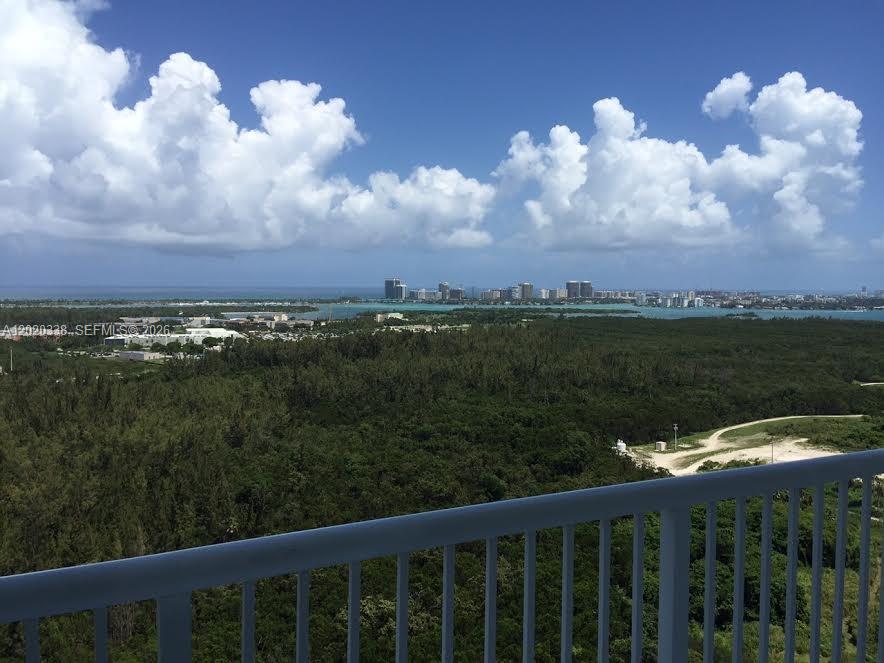 14951 Royal Oaks Ln #2606, North Miami FL 33181