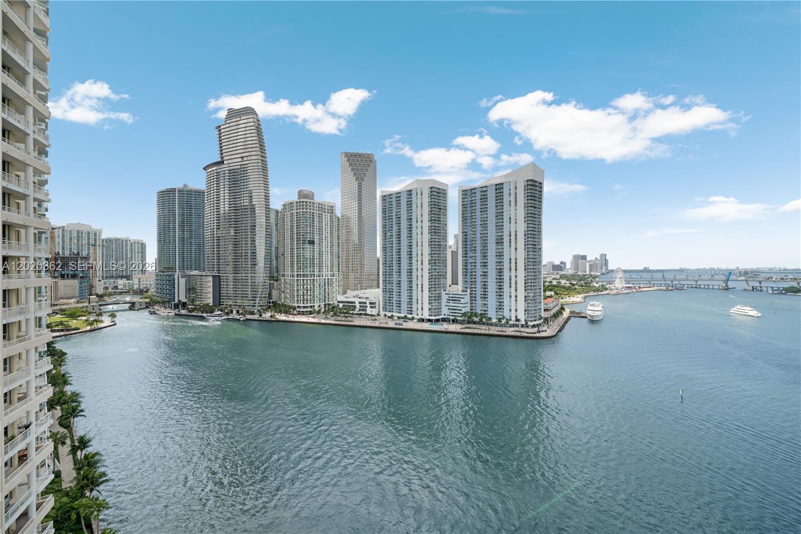 888 Brickell Key Dr #1612, Miami FL 33131
