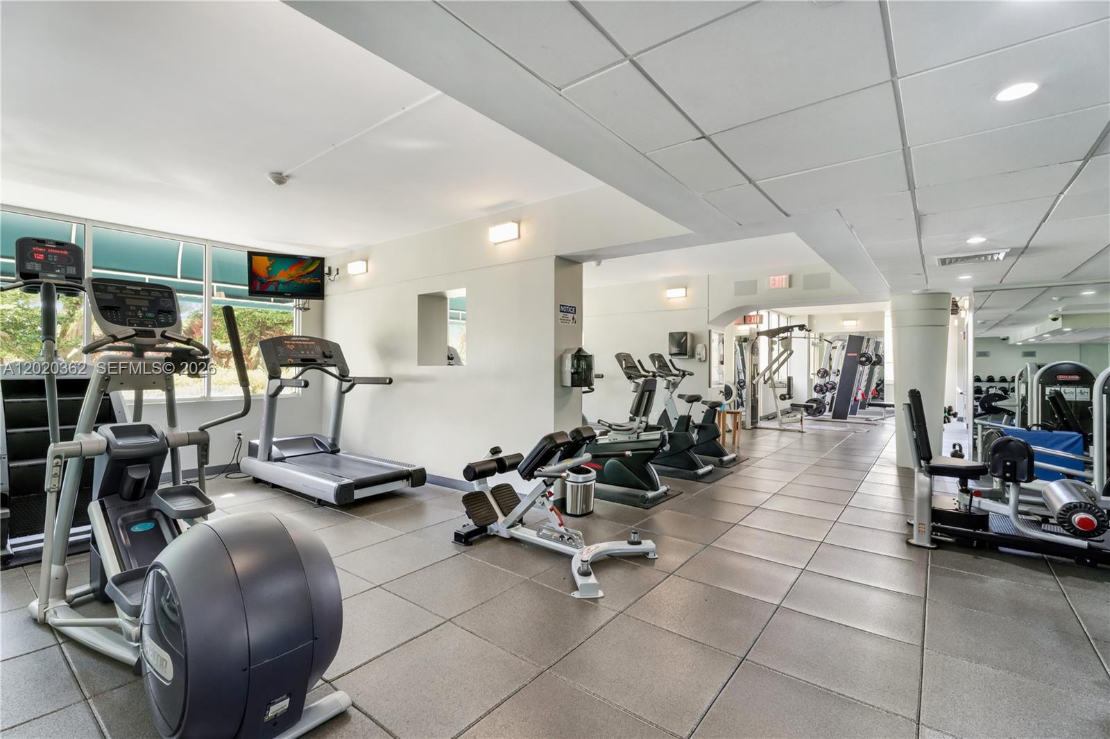 888 Brickell Key Dr #1612, Miami FL 33131