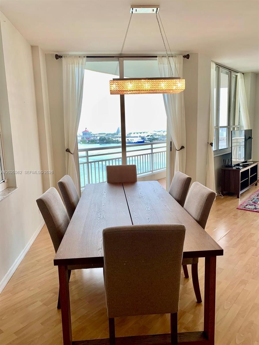 888 Brickell Key Dr #1612, Miami FL 33131