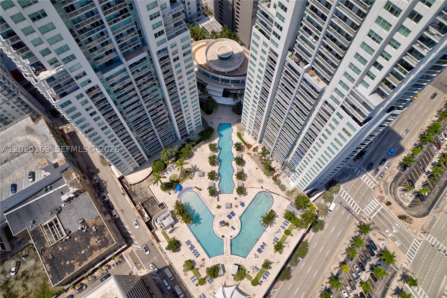 253 NE 2nd St #2003, Miami FL 33132